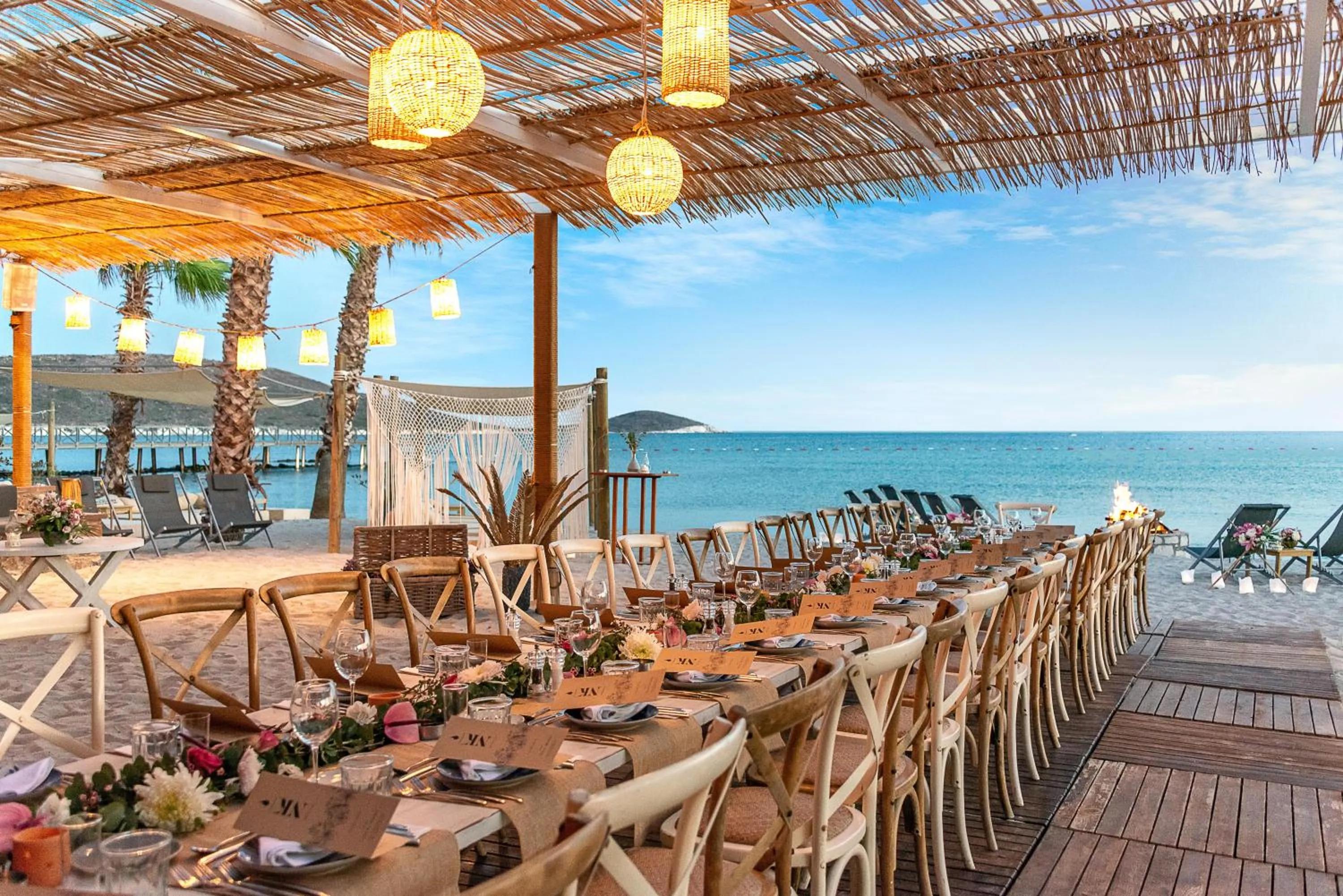 Restaurant/places to eat, Beach in Kairaba Alacati Beach Resort