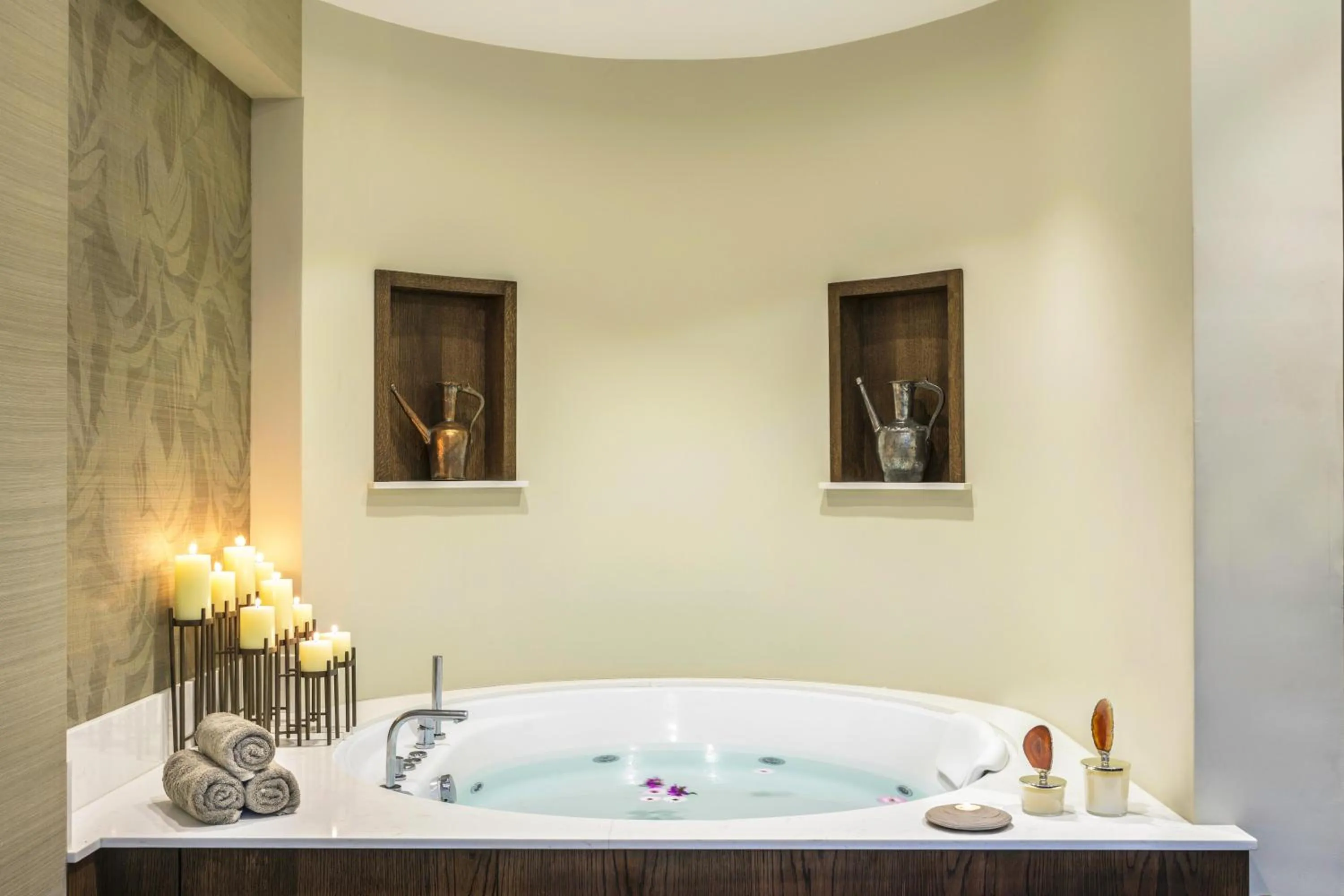 Bath in Kairaba Alacati Beach Resort