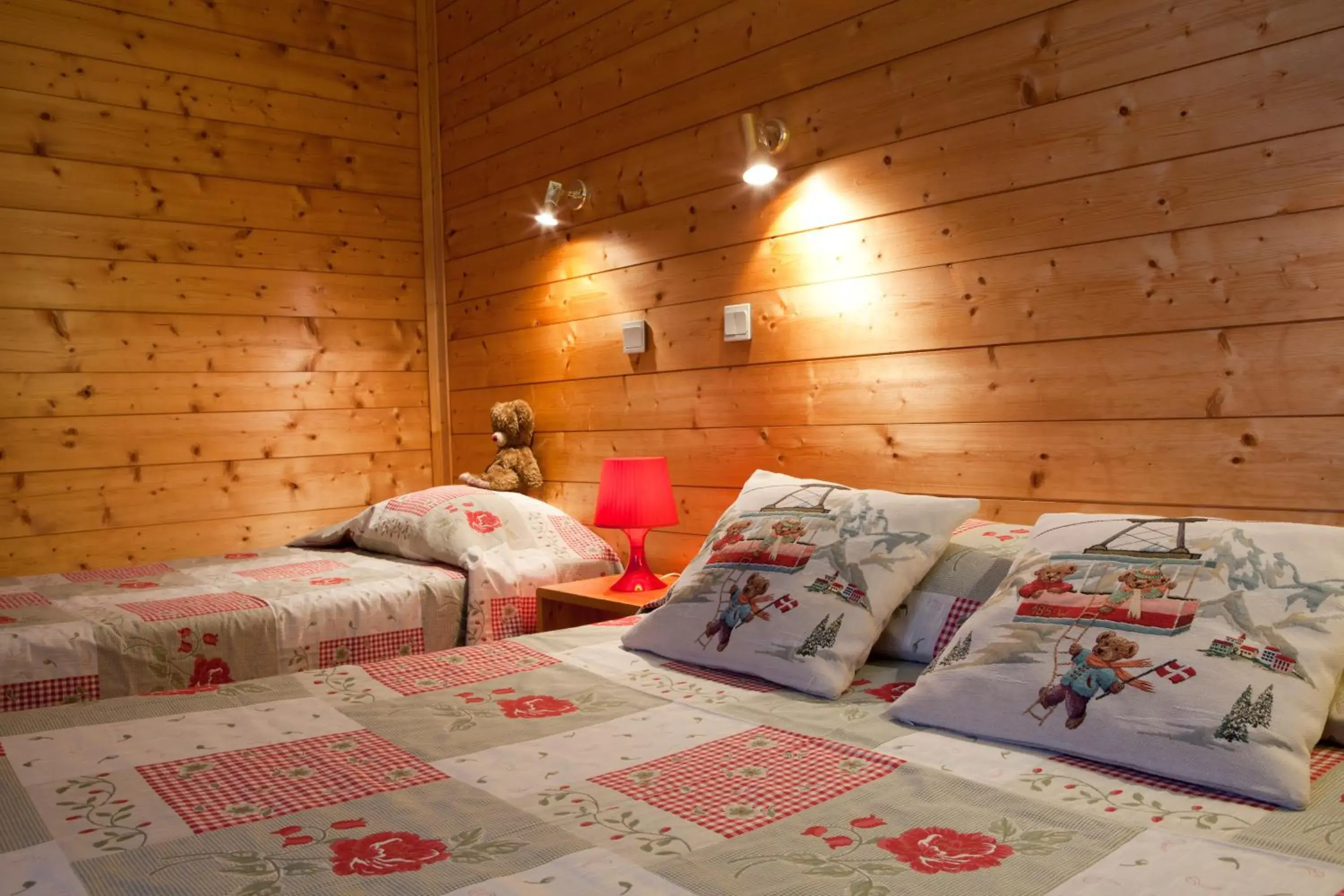 Triple Room in Azureva La Clusaz les Confins Triple Room in Azureva La Clusaz les Confins