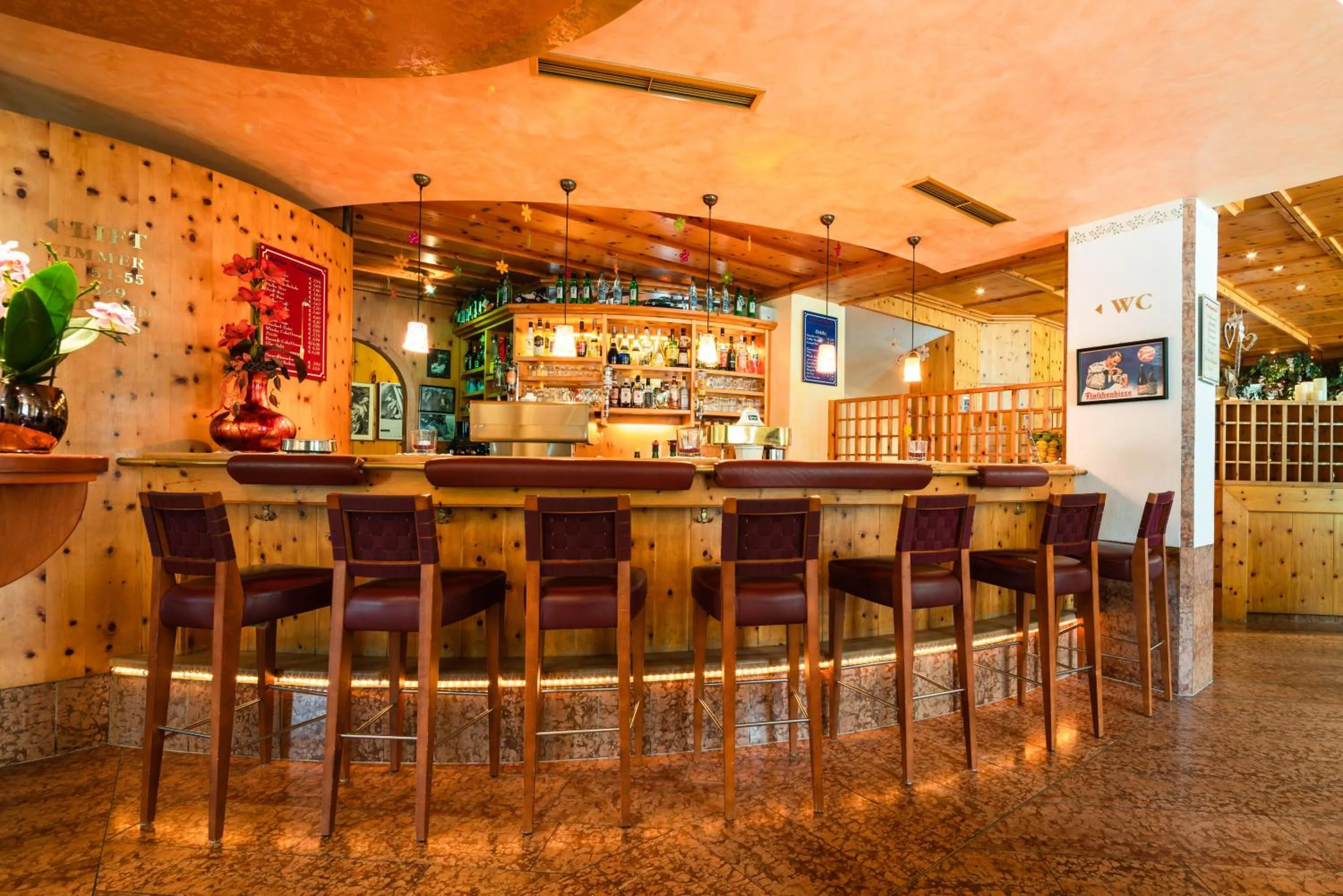 Lounge or bar in Hotel Krimmlerfälle