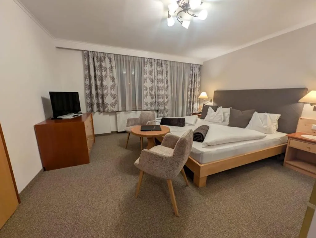 Bedroom, Bed in Hotel Krimmlerfälle