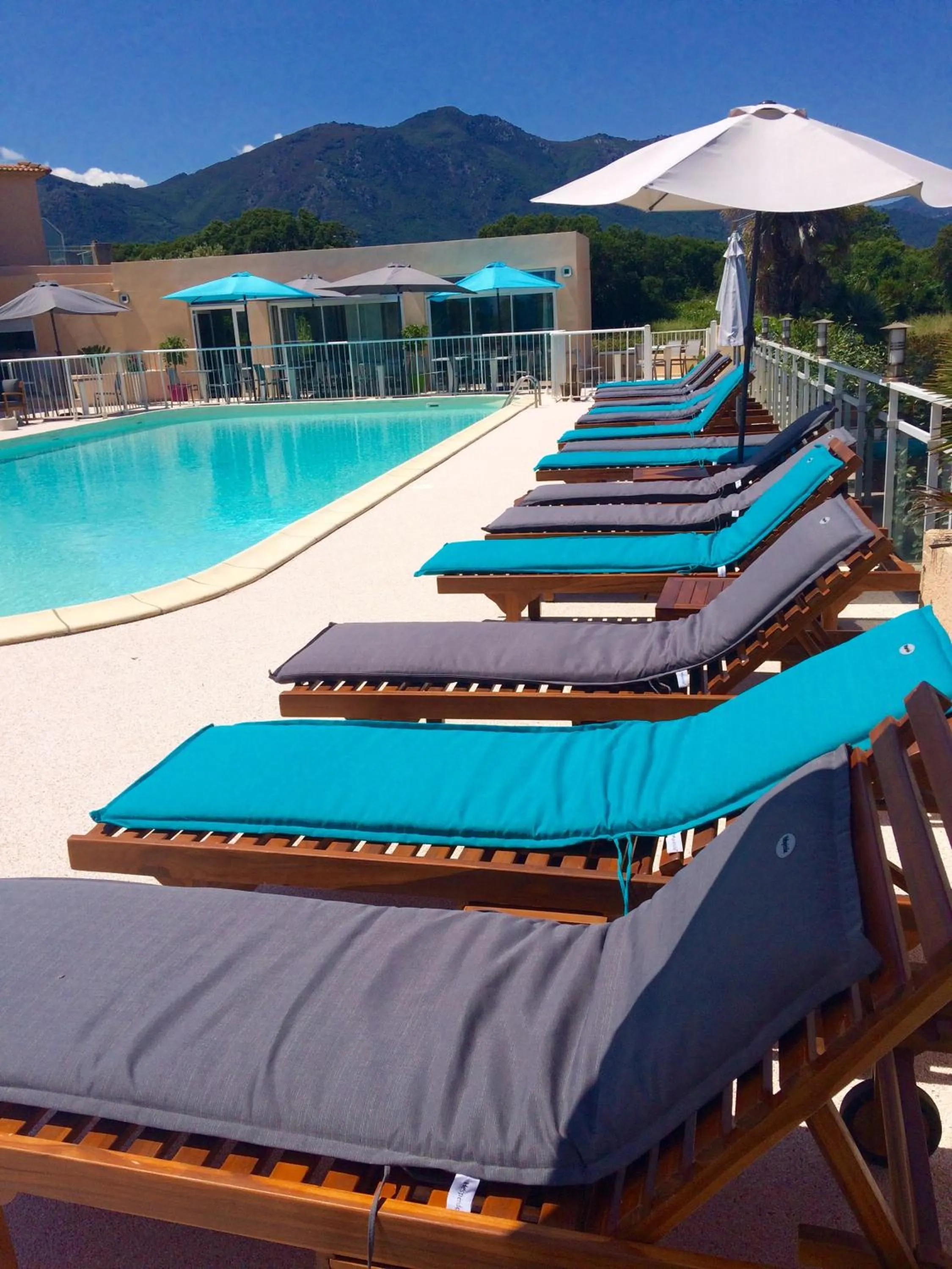 Swimming pool in Orizonte