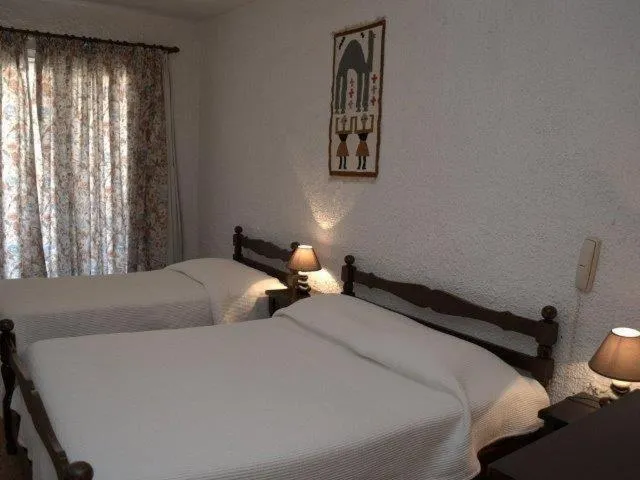 Twin Room in Hôtel le Colibri