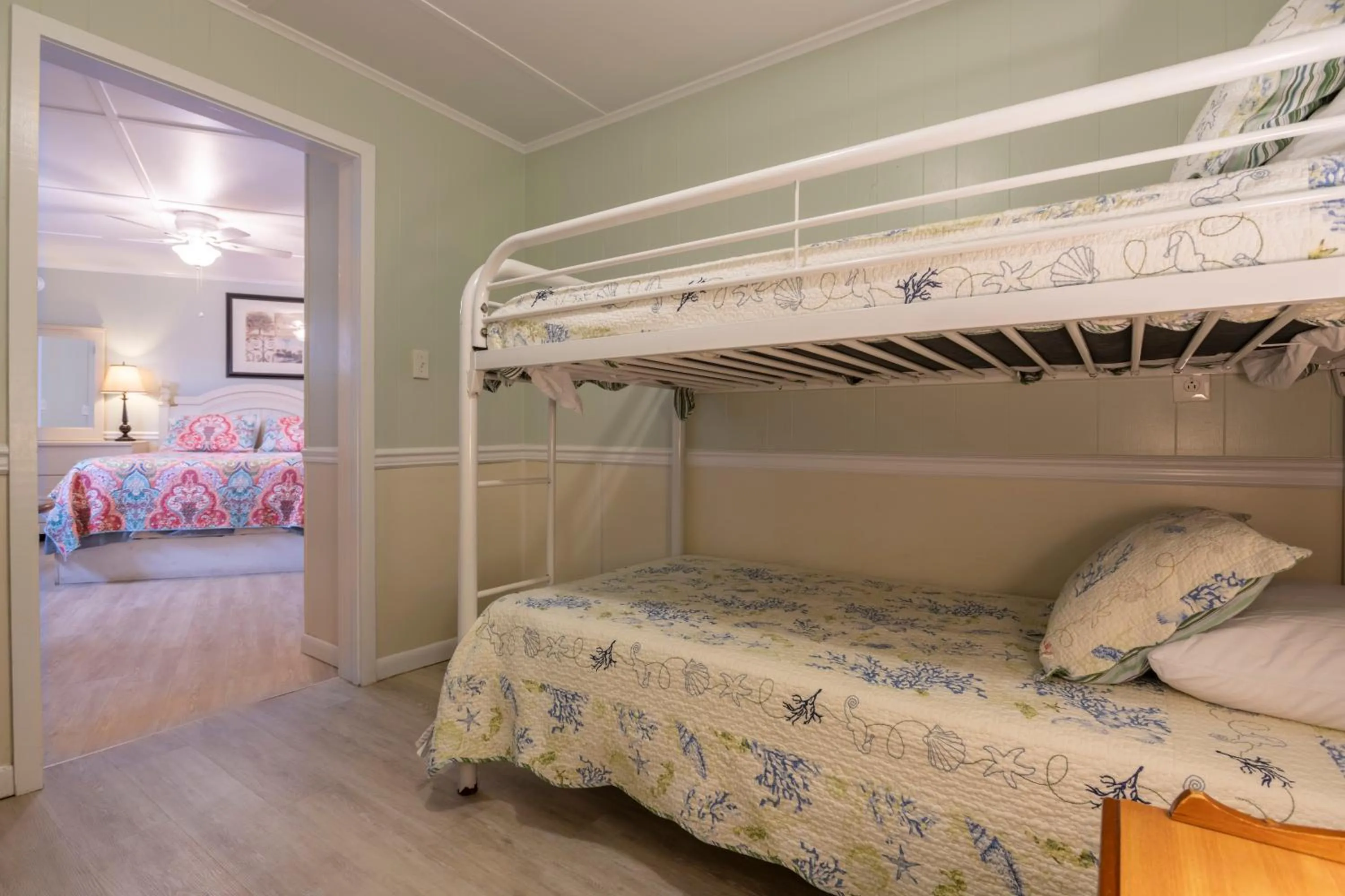 Bed in Blackbeard's Lodge