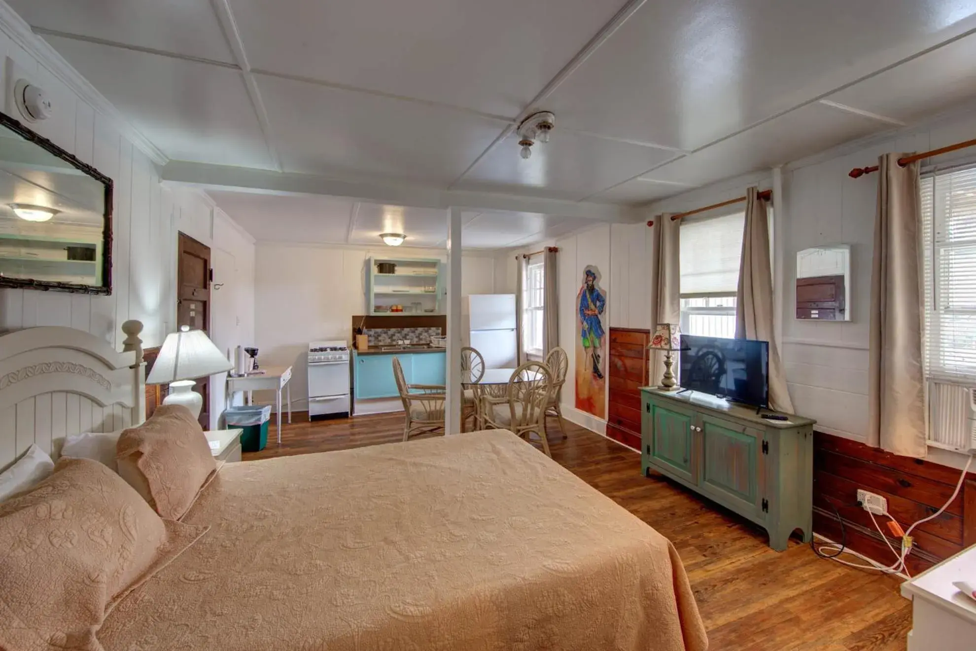 Standard Family Room in Blackbeard's Lodge Standard Family Room in Blackbeard's Lodge