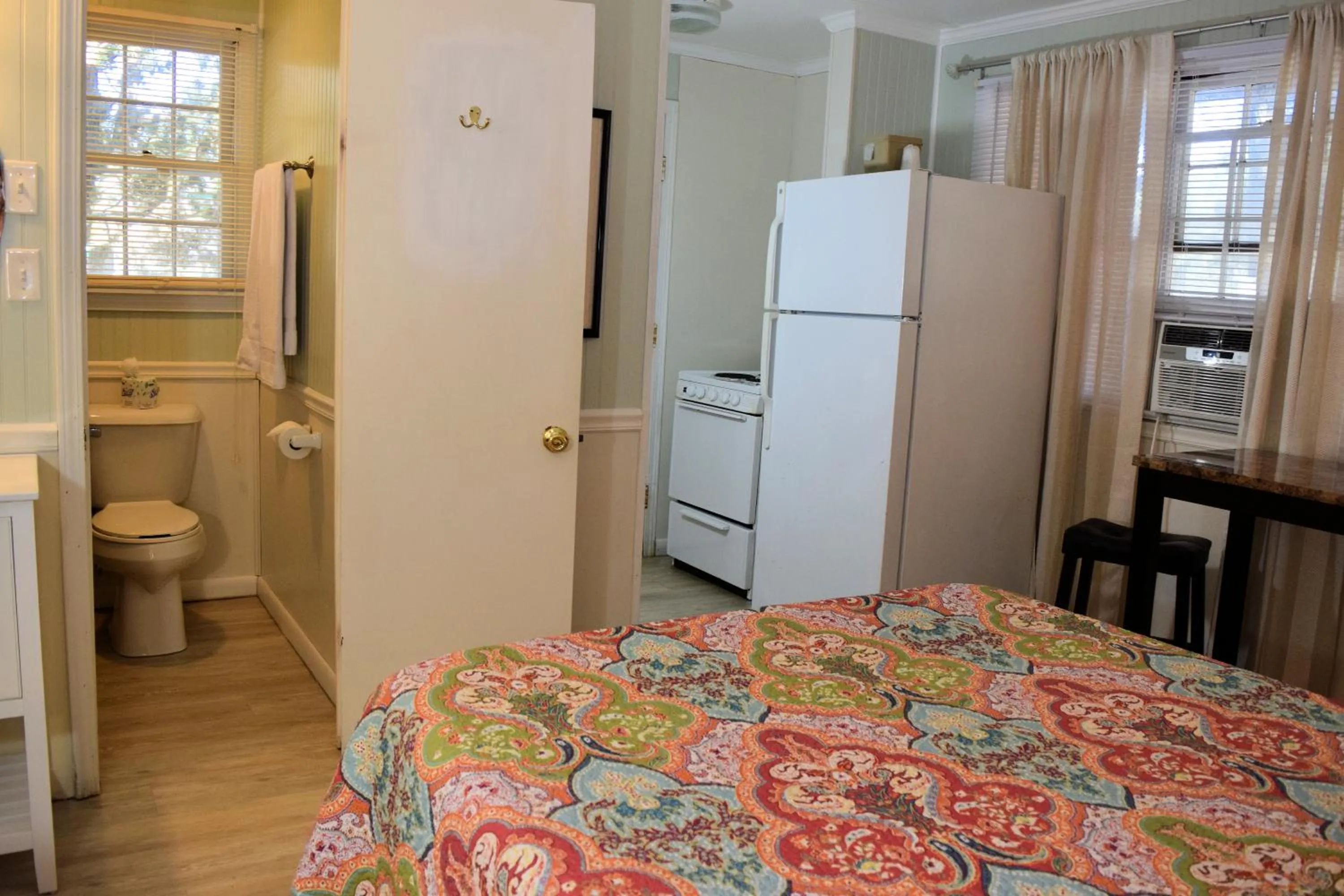 Bed in Blackbeard's Lodge