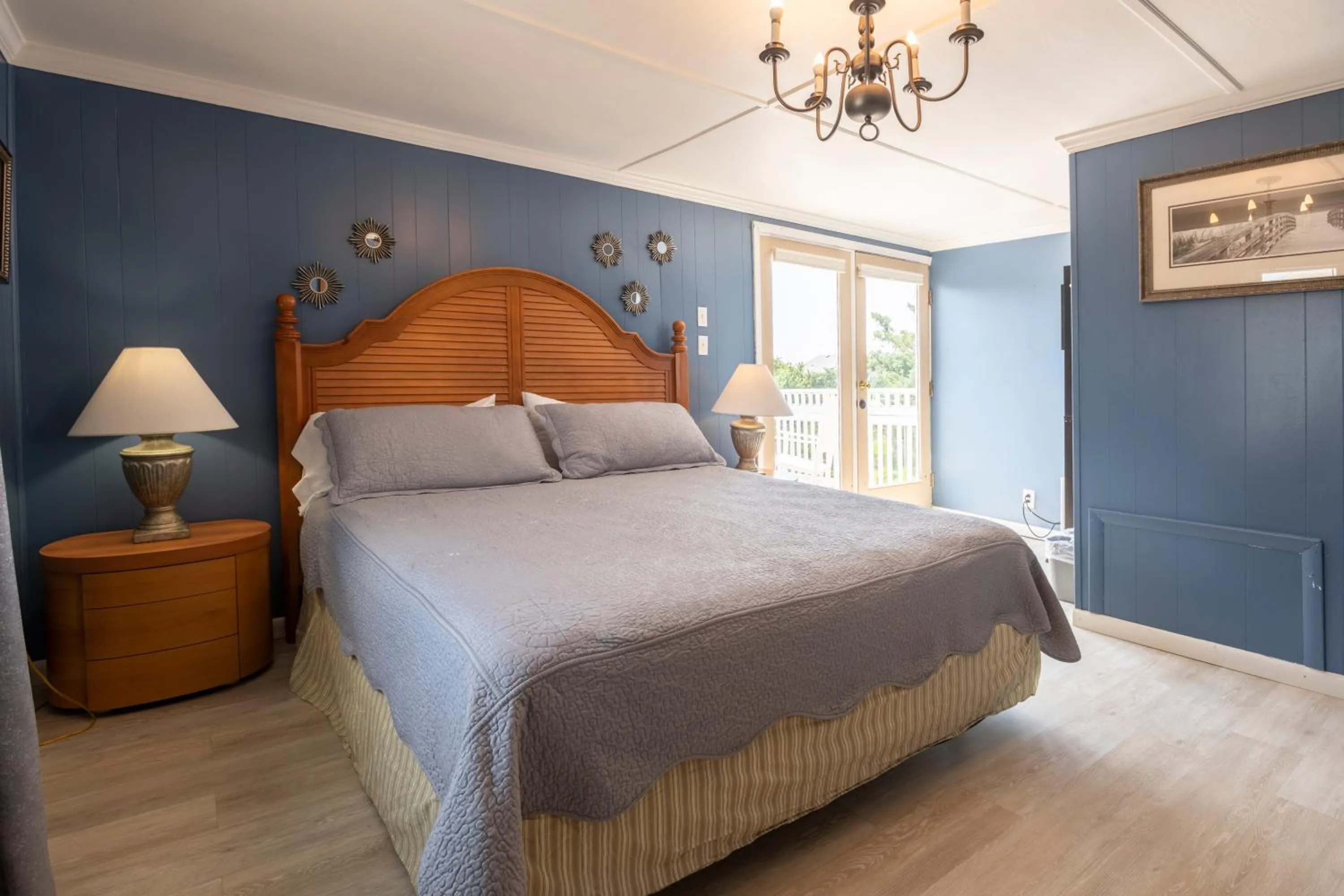 Bed in Blackbeard's Lodge