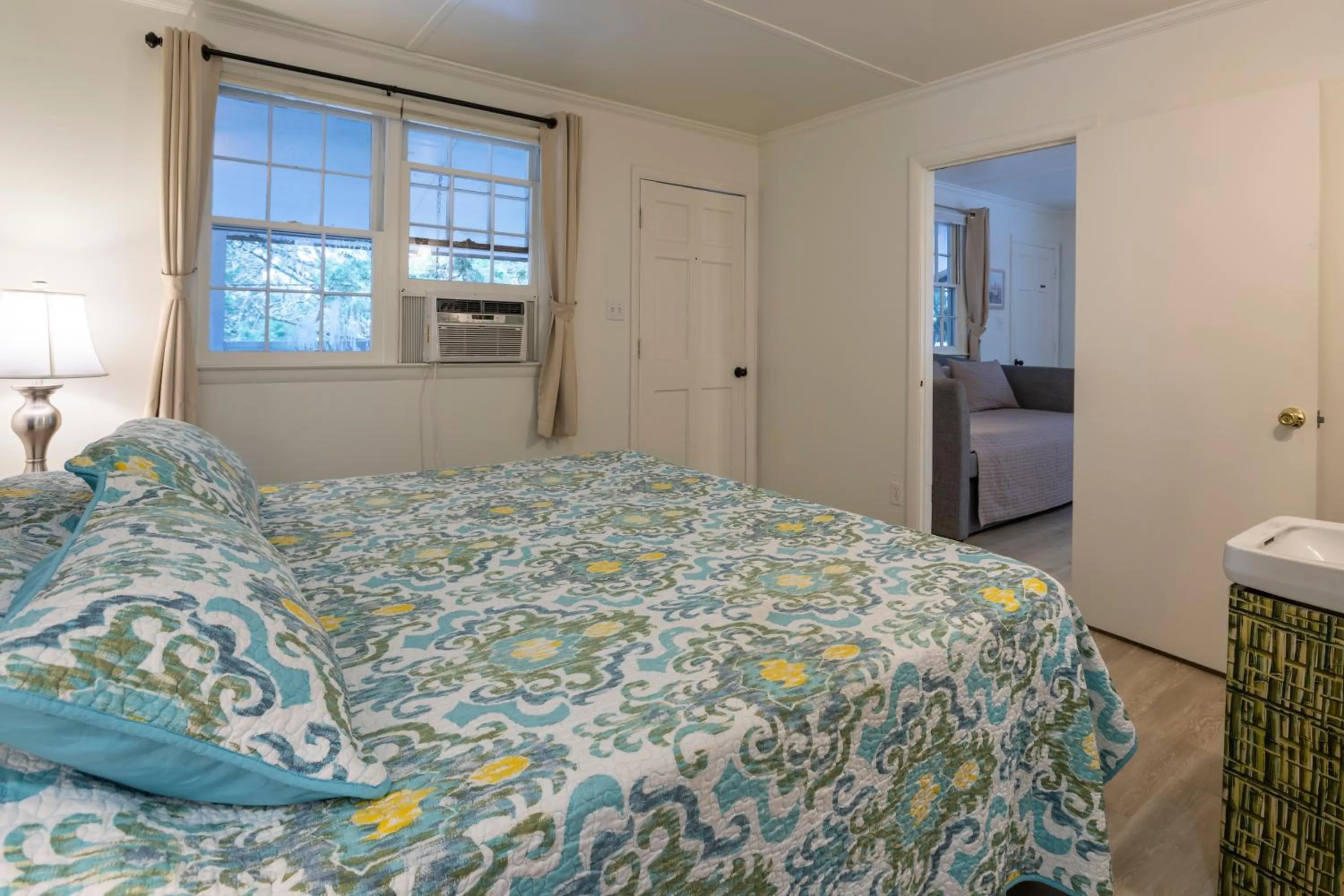 Bed in Blackbeard's Lodge