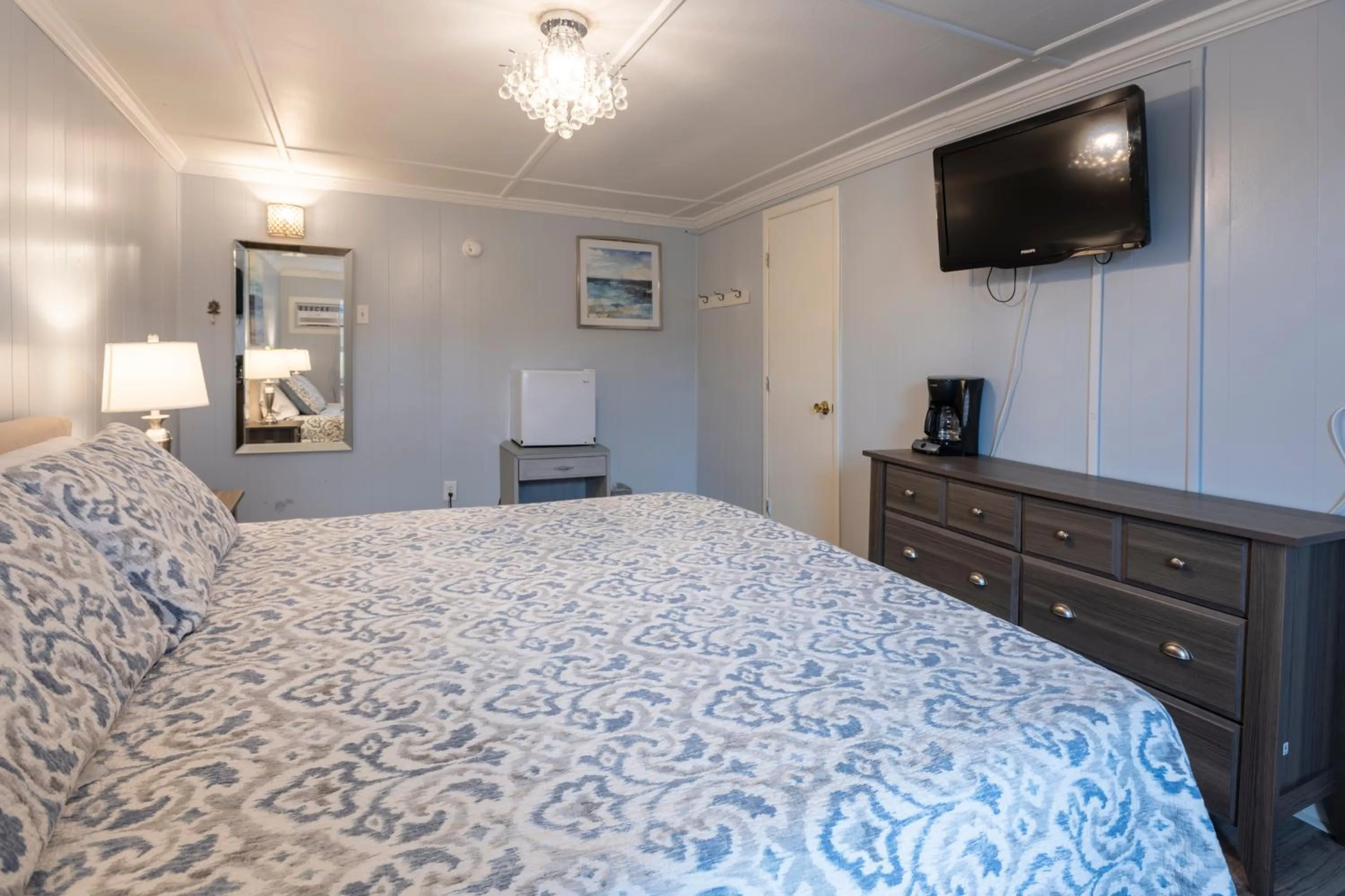 Bed in Blackbeard's Lodge