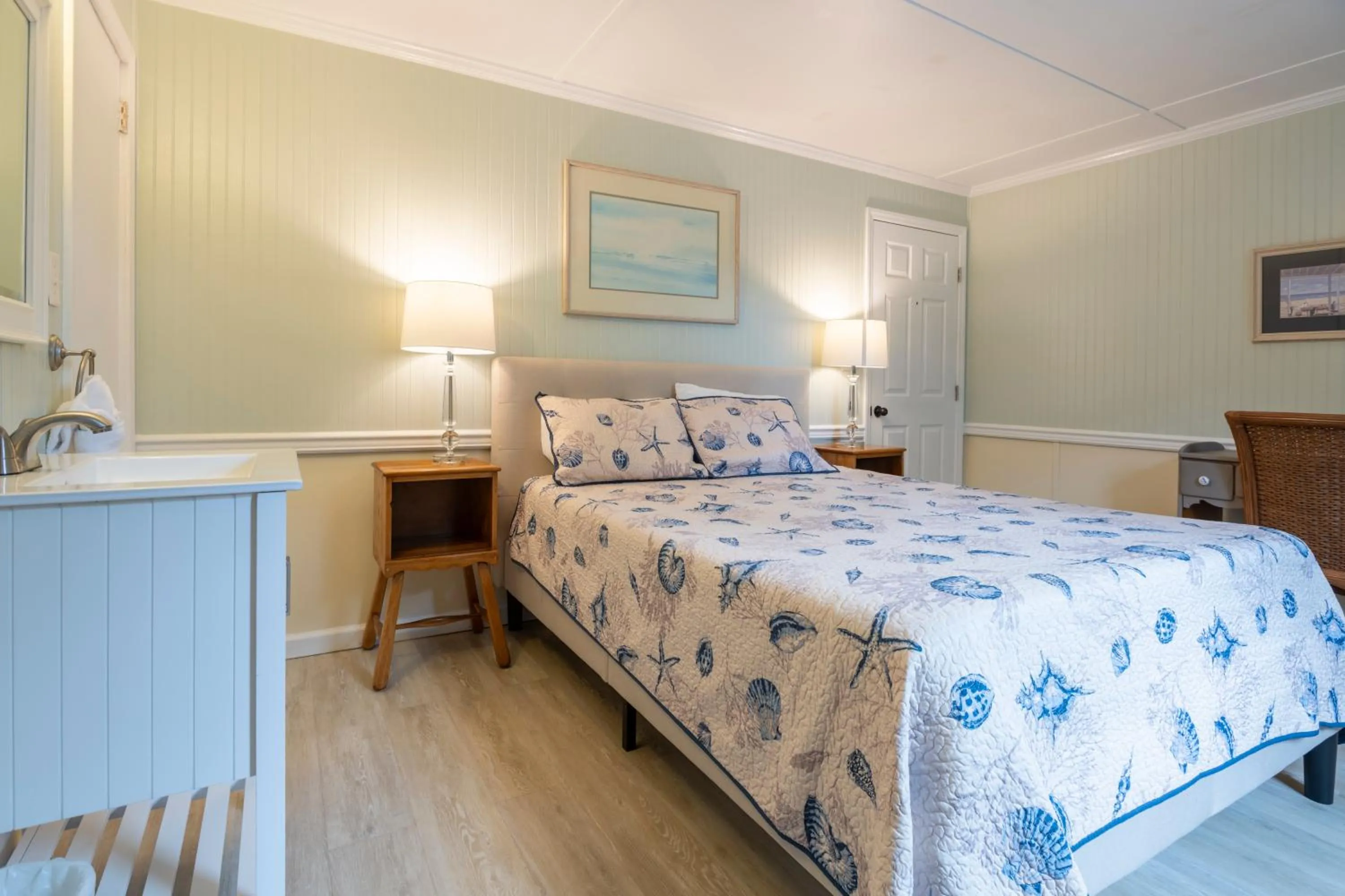 Bed in Blackbeard's Lodge