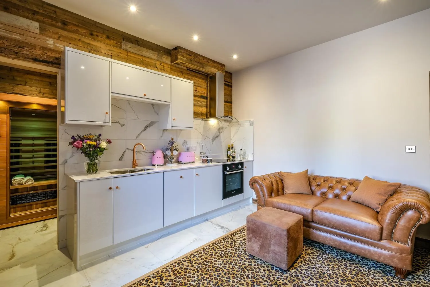 Kitchen or kitchenette in Lymestone Boutique Accommodation