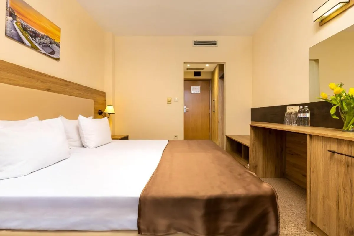 Bed in Hotel Intelcoop