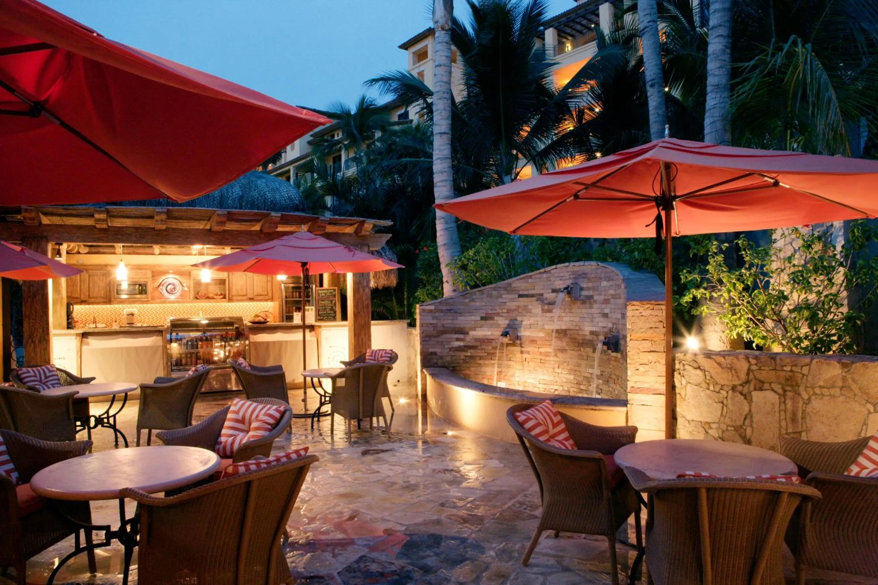 Restaurant/places to eat in Hacienda Beach Club & Residences