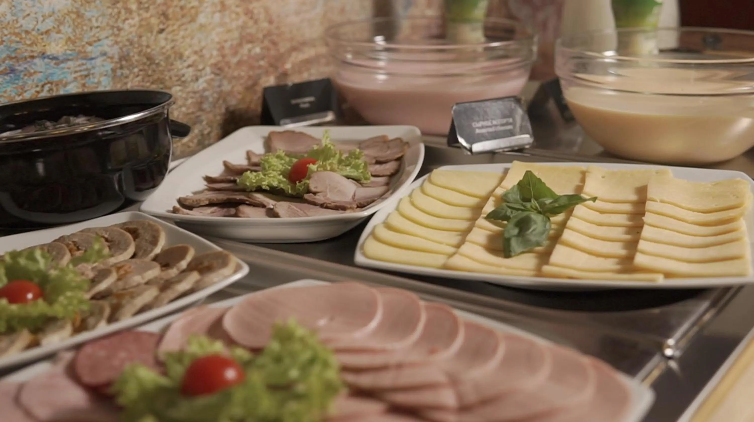 Food and drinks in Mira Otel Alsancak