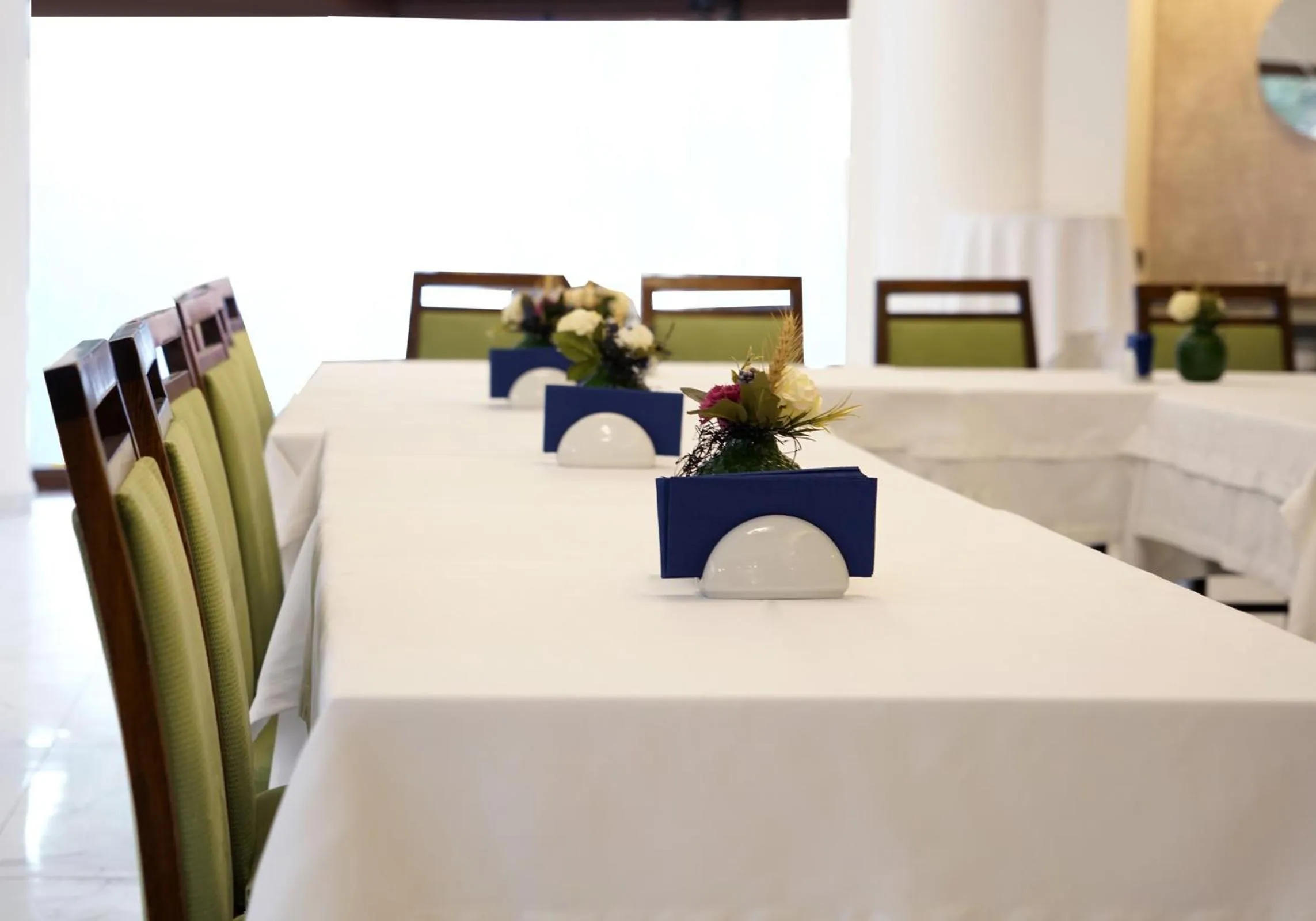 Restaurant/places to eat in Mira Otel Alsancak