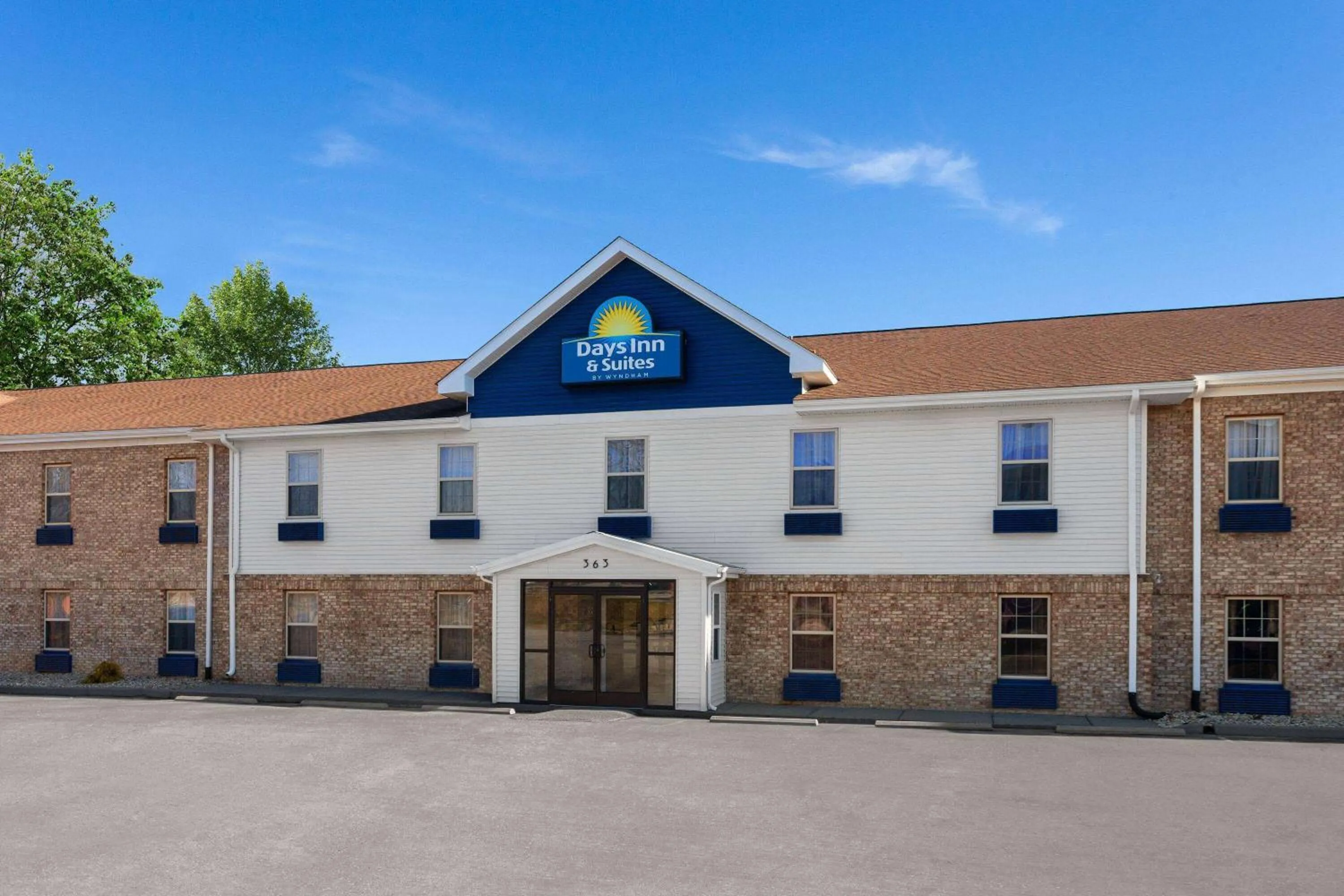 Property building in Days Inn & Suites by Wyndham Sellersburg