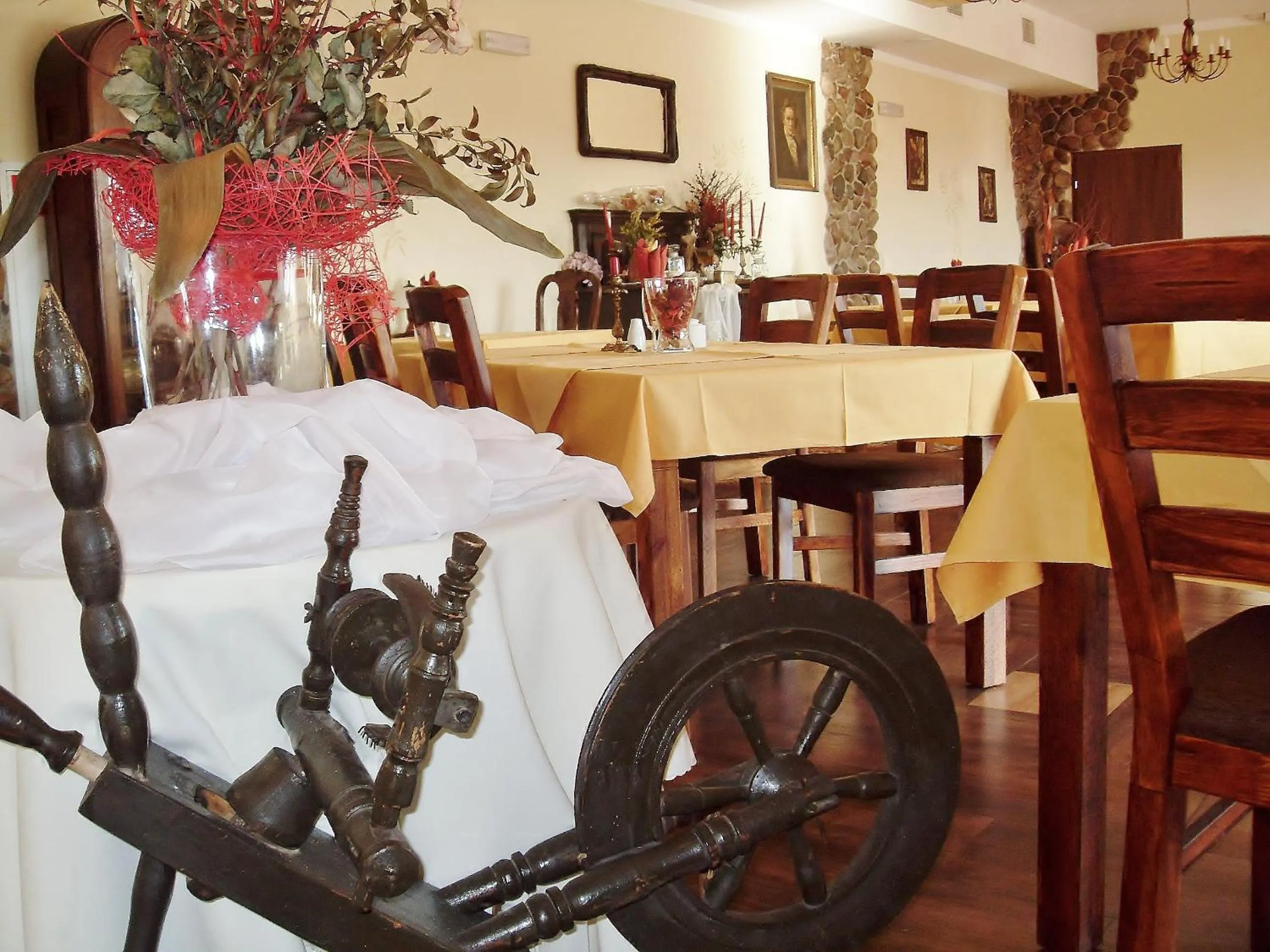 Restaurant/places to eat in Mazurska Chata jezioro i aquapark 6 min, centrum i promenada 12 min