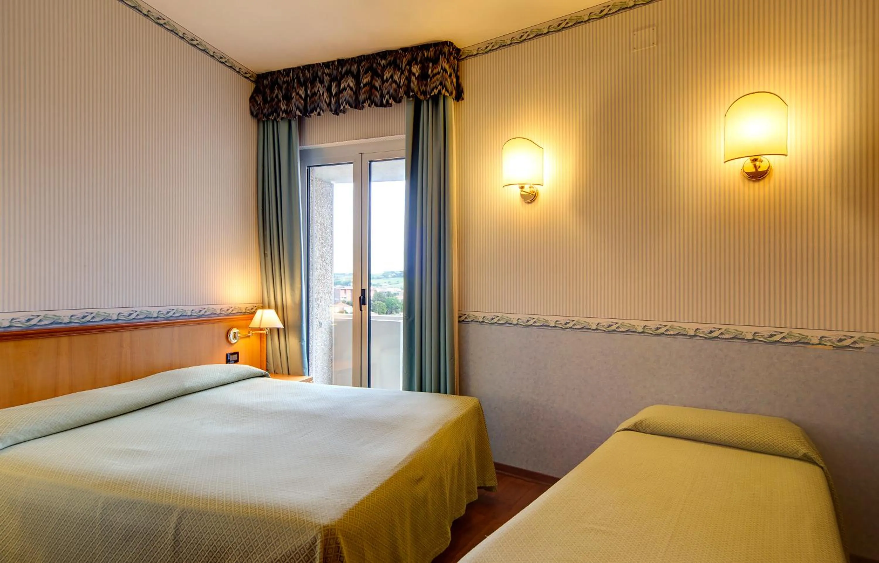 Bedroom, Bed in Hotel Palace