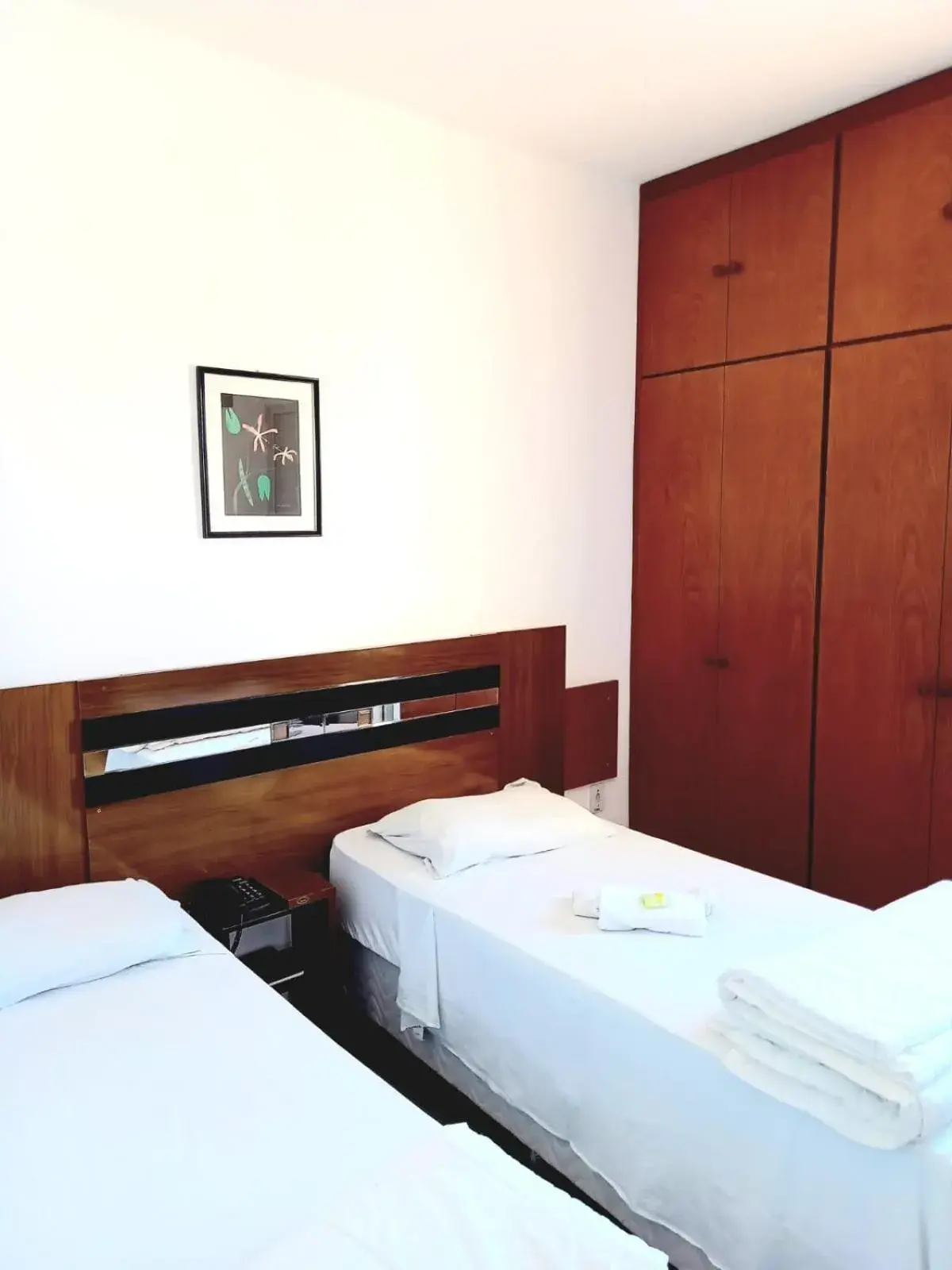 Superior Twin Room - single occupancy in Six's Hotel Superior Twin Room - single occupancy in Six's Hotel