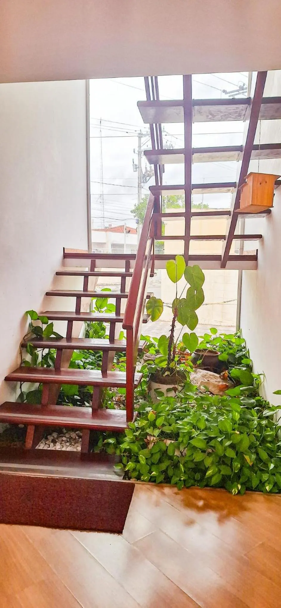 Decorative detail in Six's Hotel