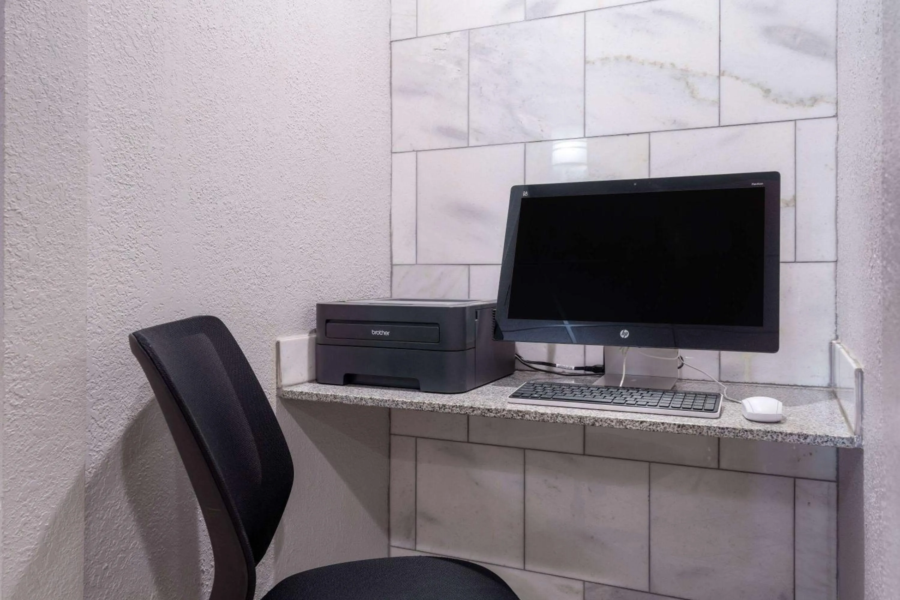 Business facilities in Super 8 by Wyndham Mattoon