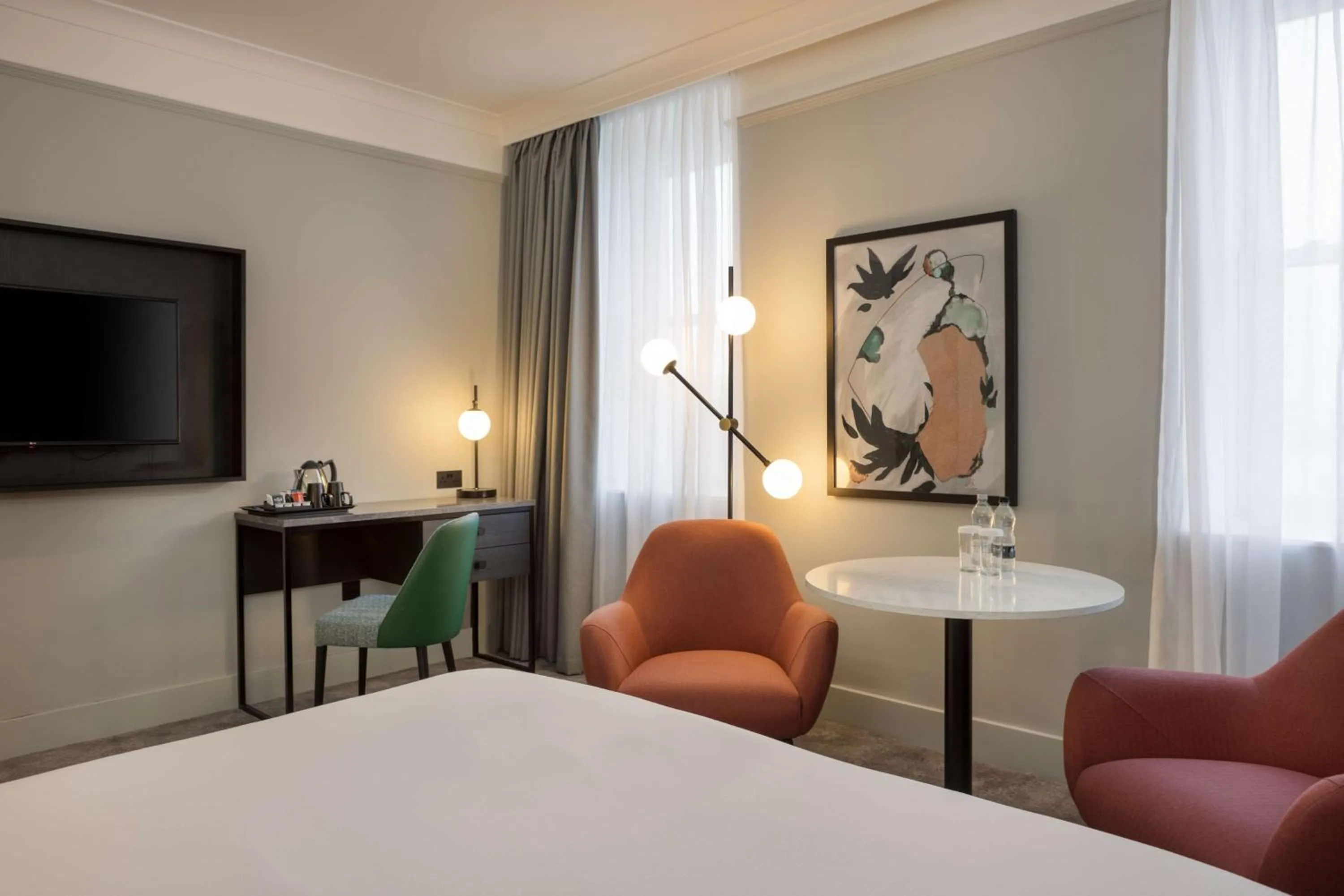 Bedroom, Bed in DoubleTree By Hilton Brighton Metropole