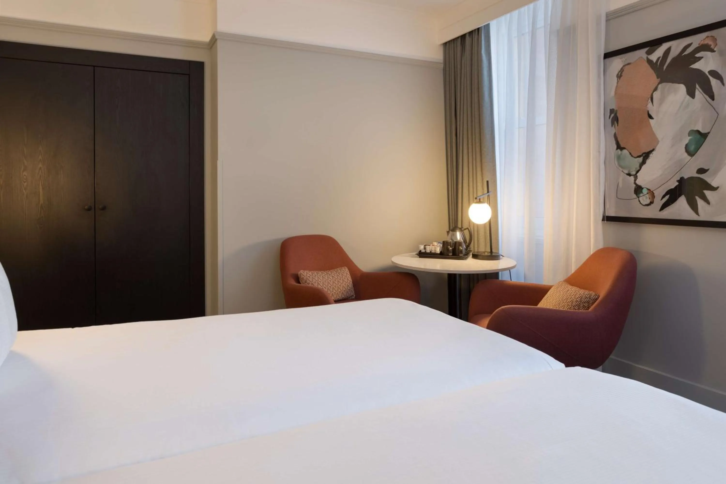 Bed in DoubleTree By Hilton Brighton Metropole