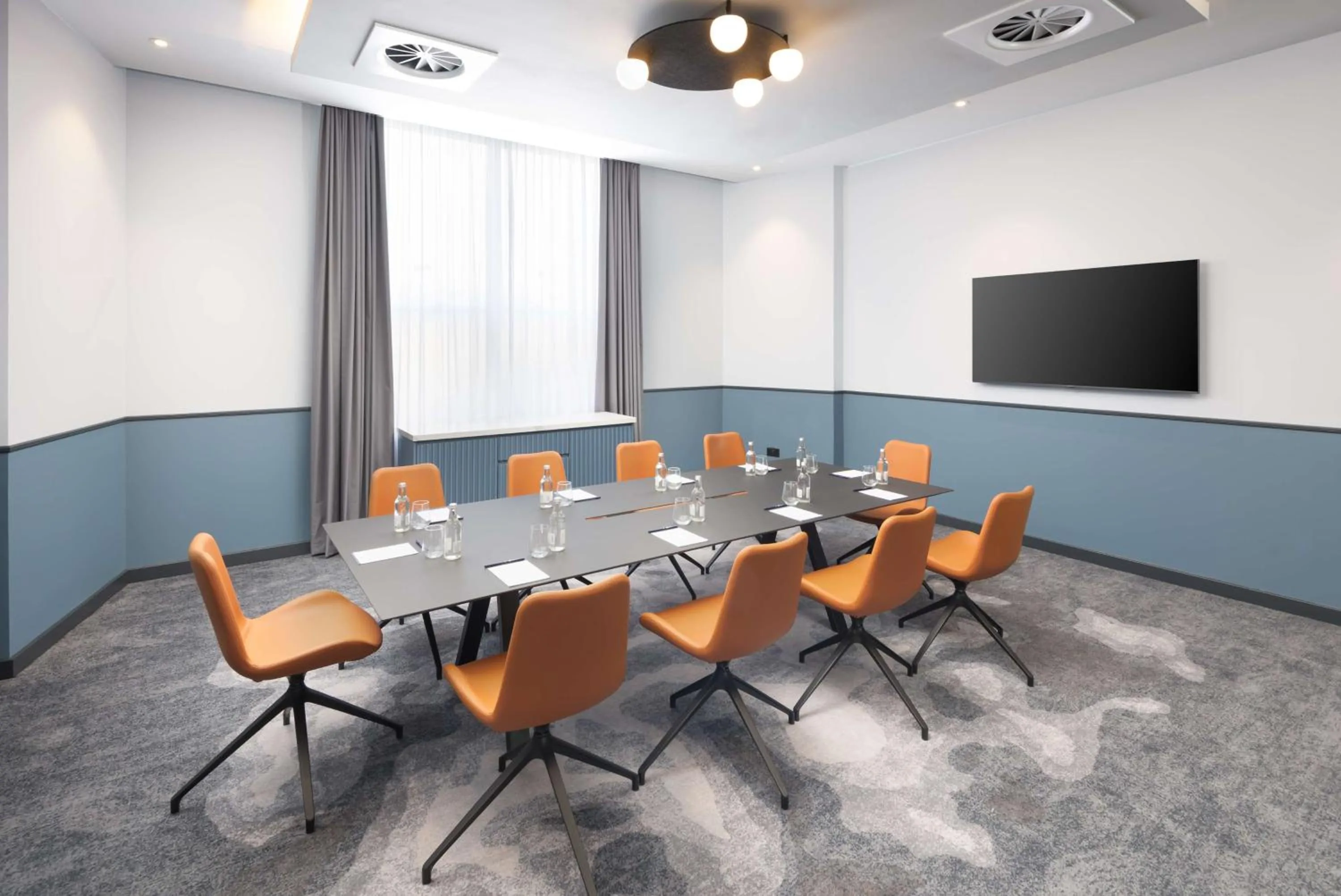 Meeting/conference room in DoubleTree By Hilton Brighton Metropole