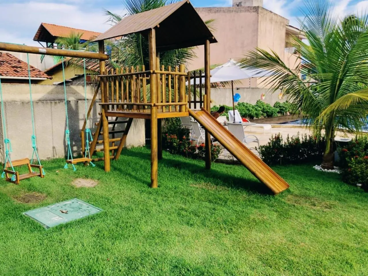 Children play ground in Laguna Beach Flat