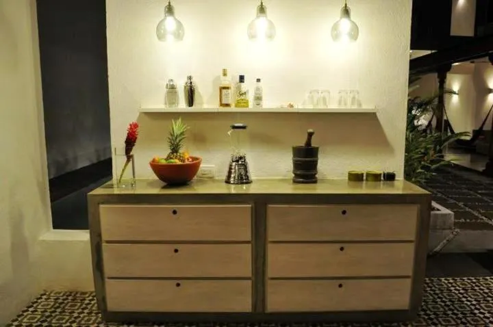 Restaurant/places to eat in Los Patios Hotel Granada