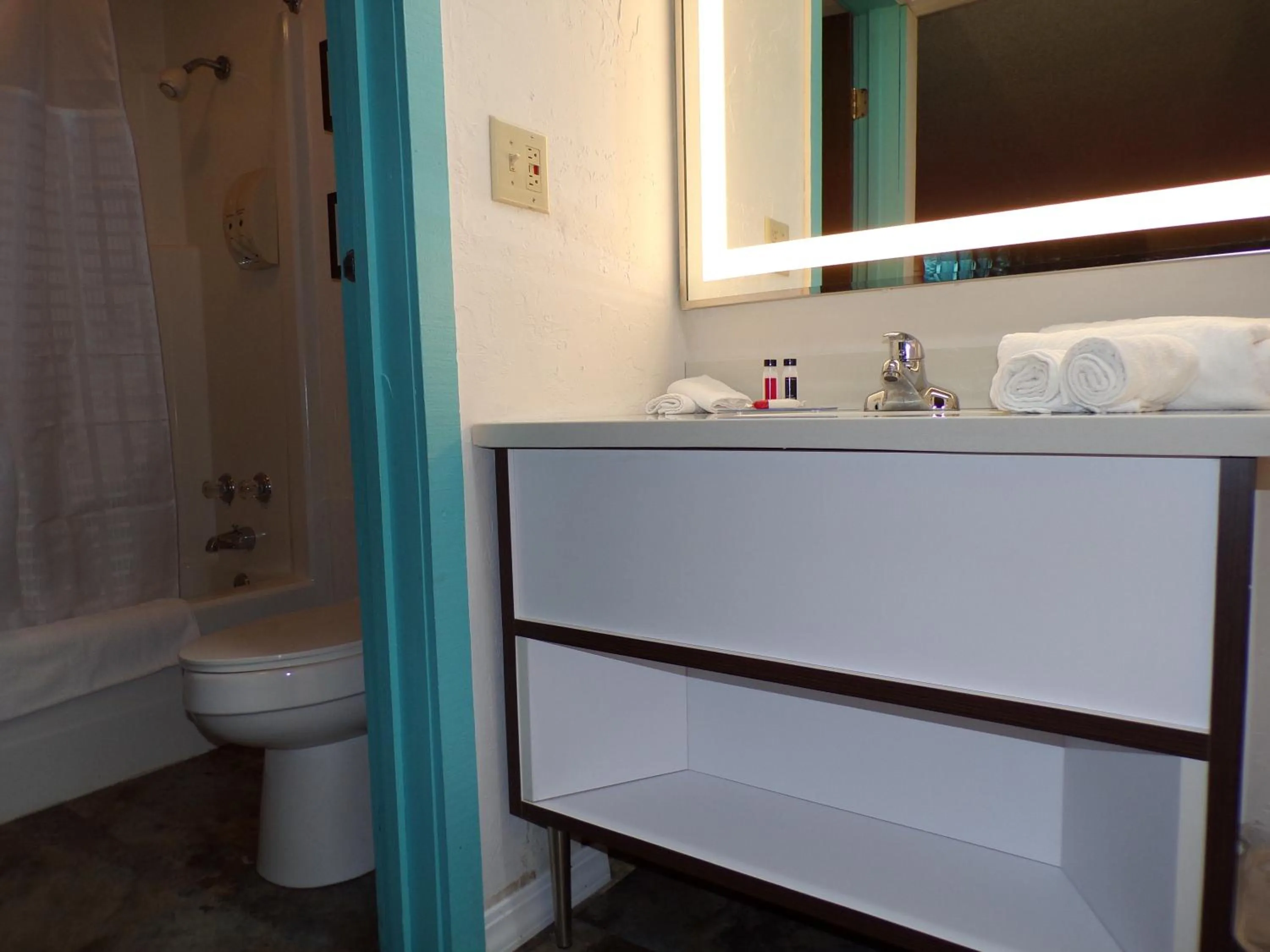 Dover Inn and Suites