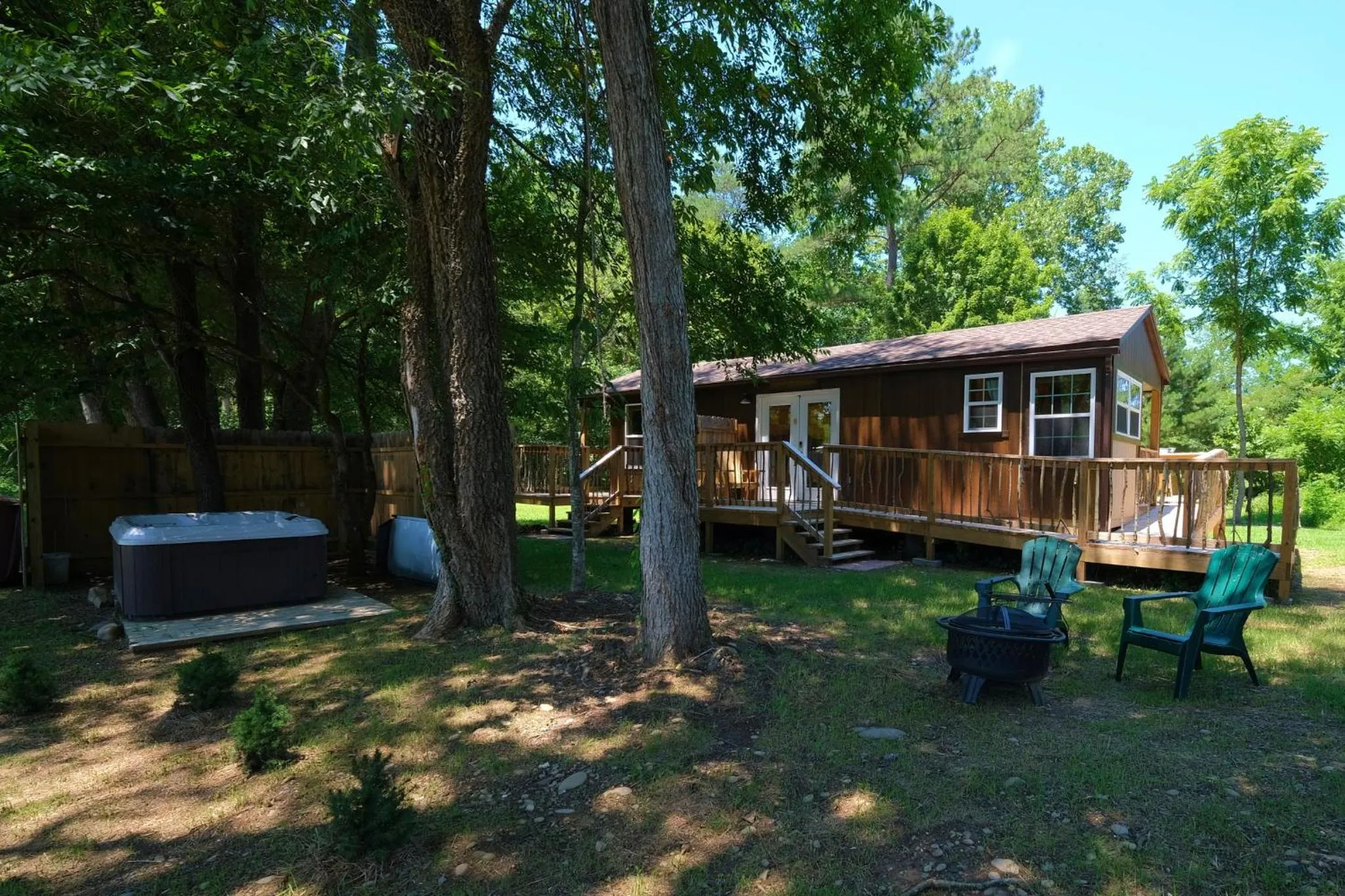 Creekwalk Inn Bed and Breakfast with Cabins