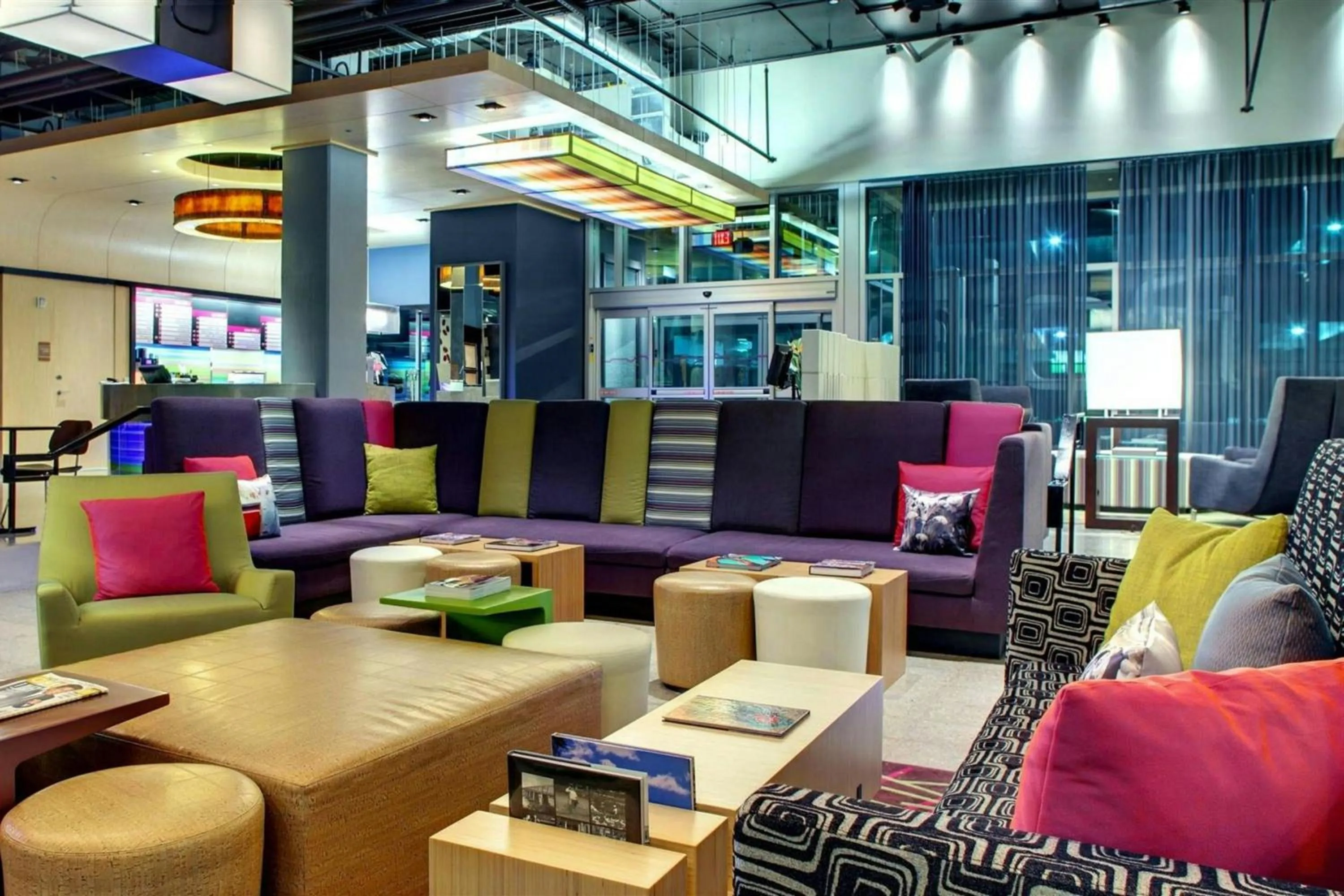 Lobby or reception in Aloft Chesapeake