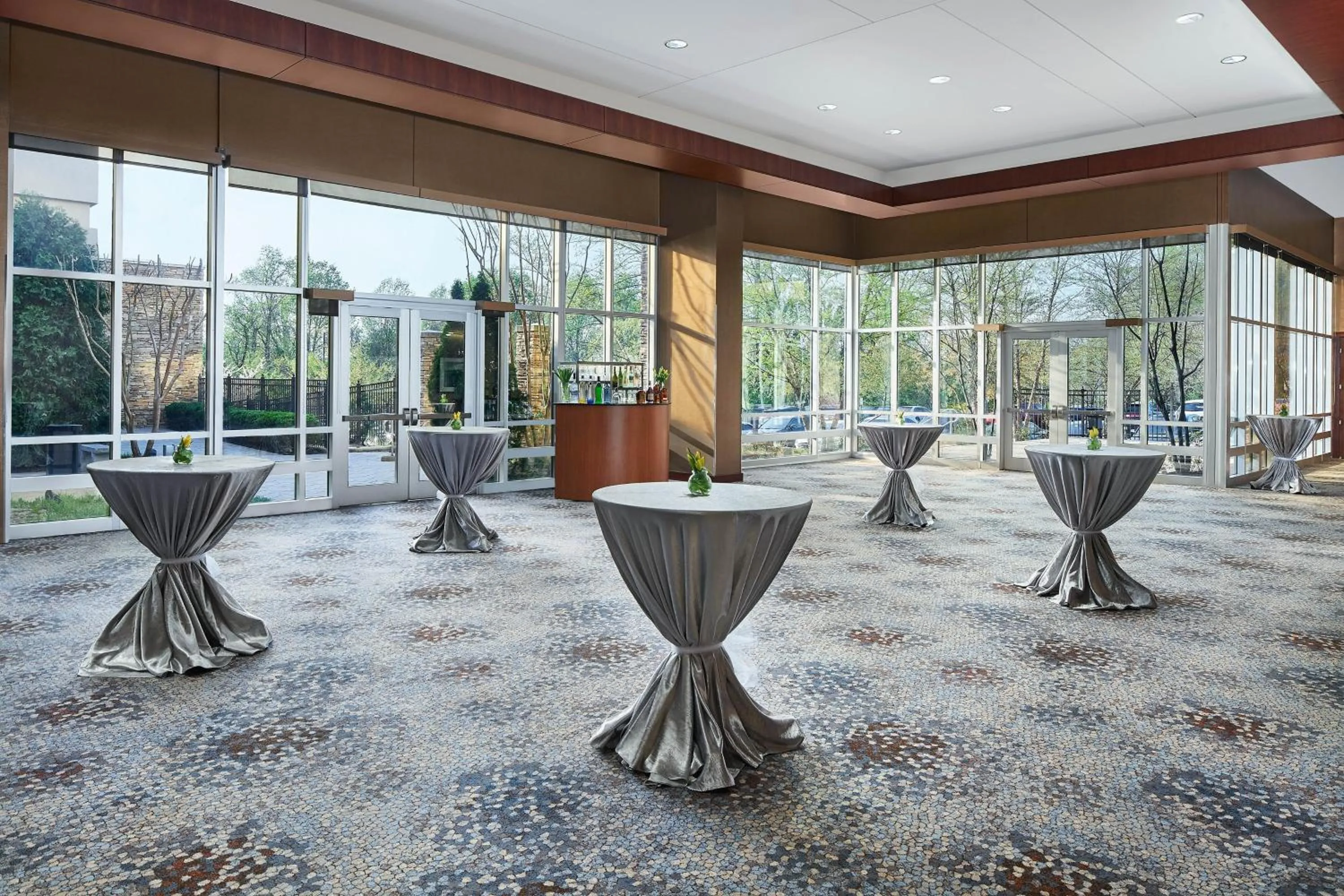 Lobby or reception in The Westin Baltimore Washington Airport - BWI