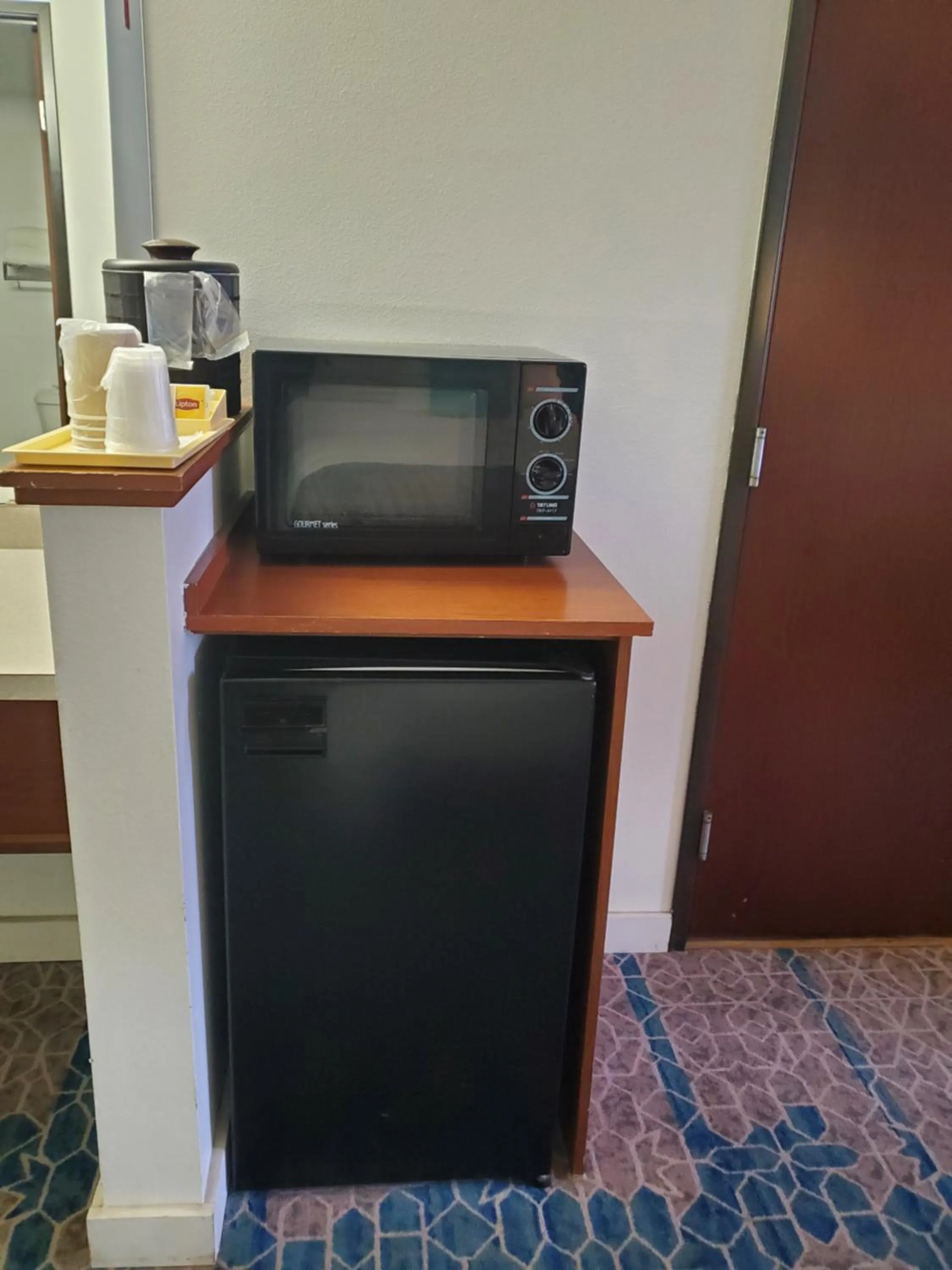 minibar in Omak Inn