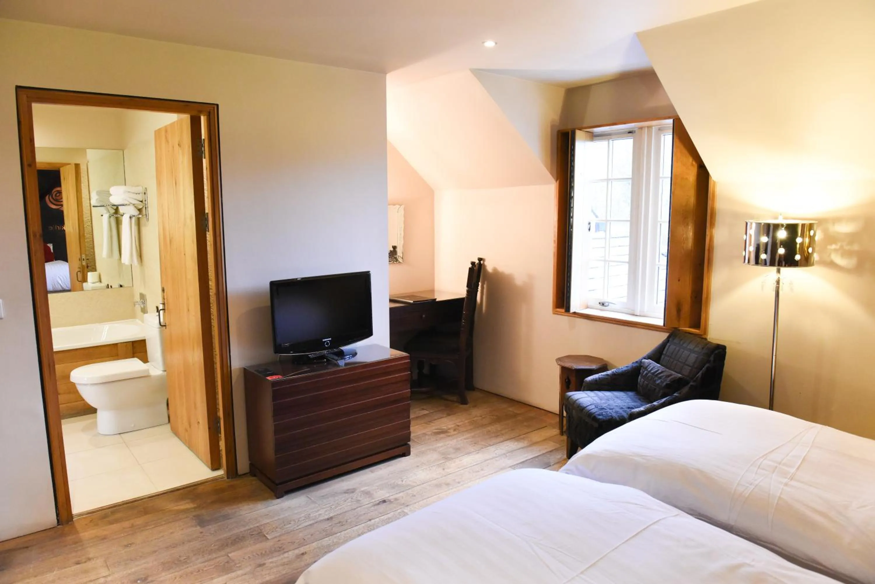 Bed in Glenskirlie Castle Hotel