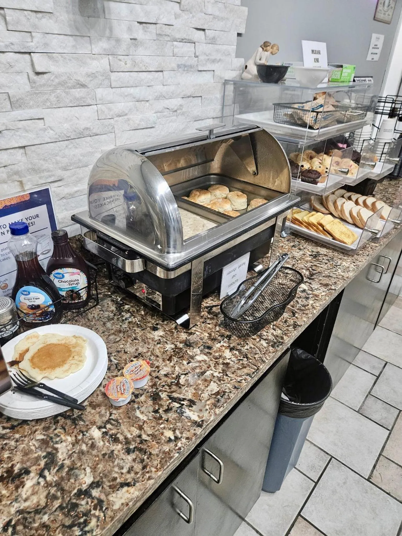 Continental breakfast in Travelodge by Wyndham Wytheville