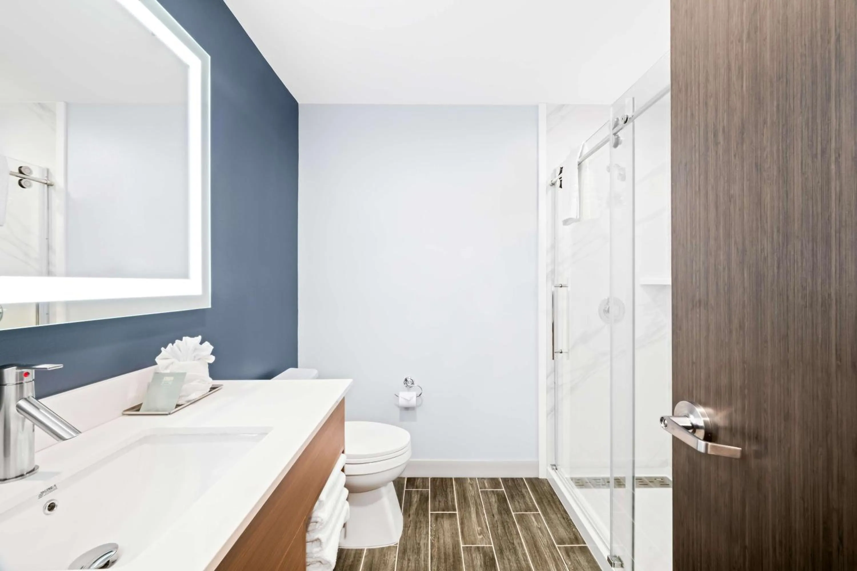 Bathroom in Best Western Niantic - New London, Mystic Area