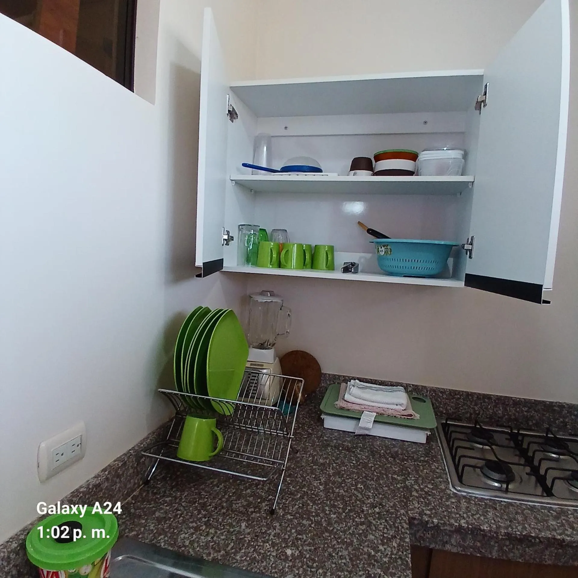 stove in Suites Sonikikos