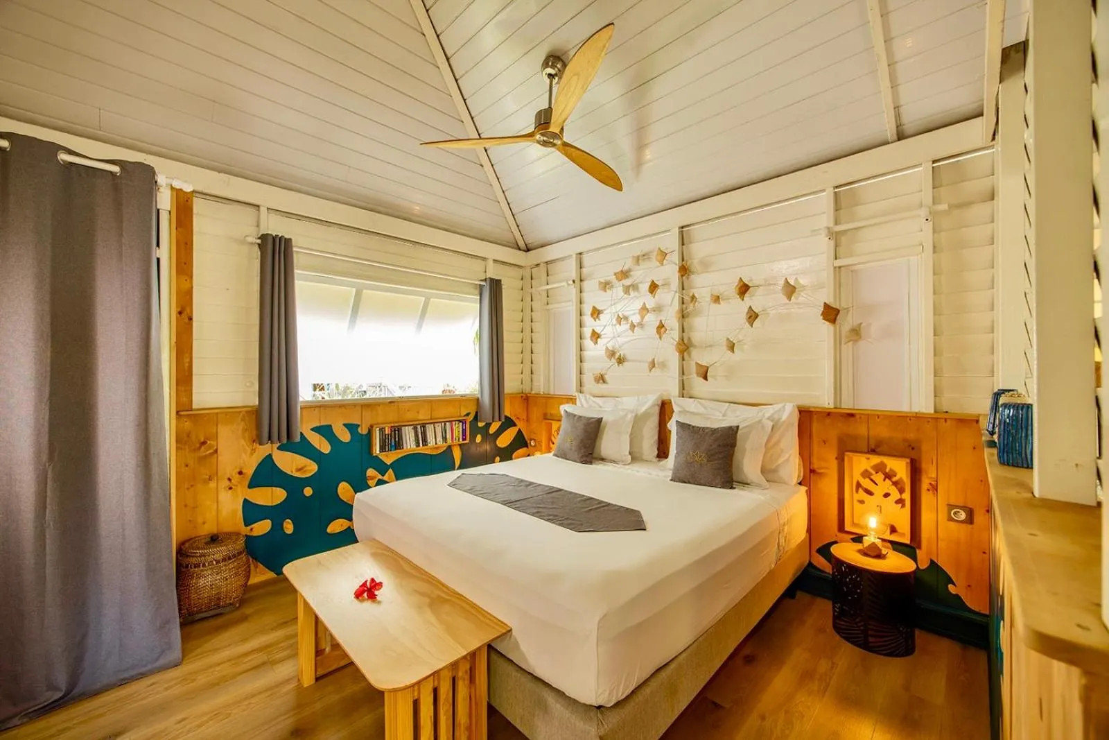 Photo of the whole room, Bed in Opoa Beach Hotel