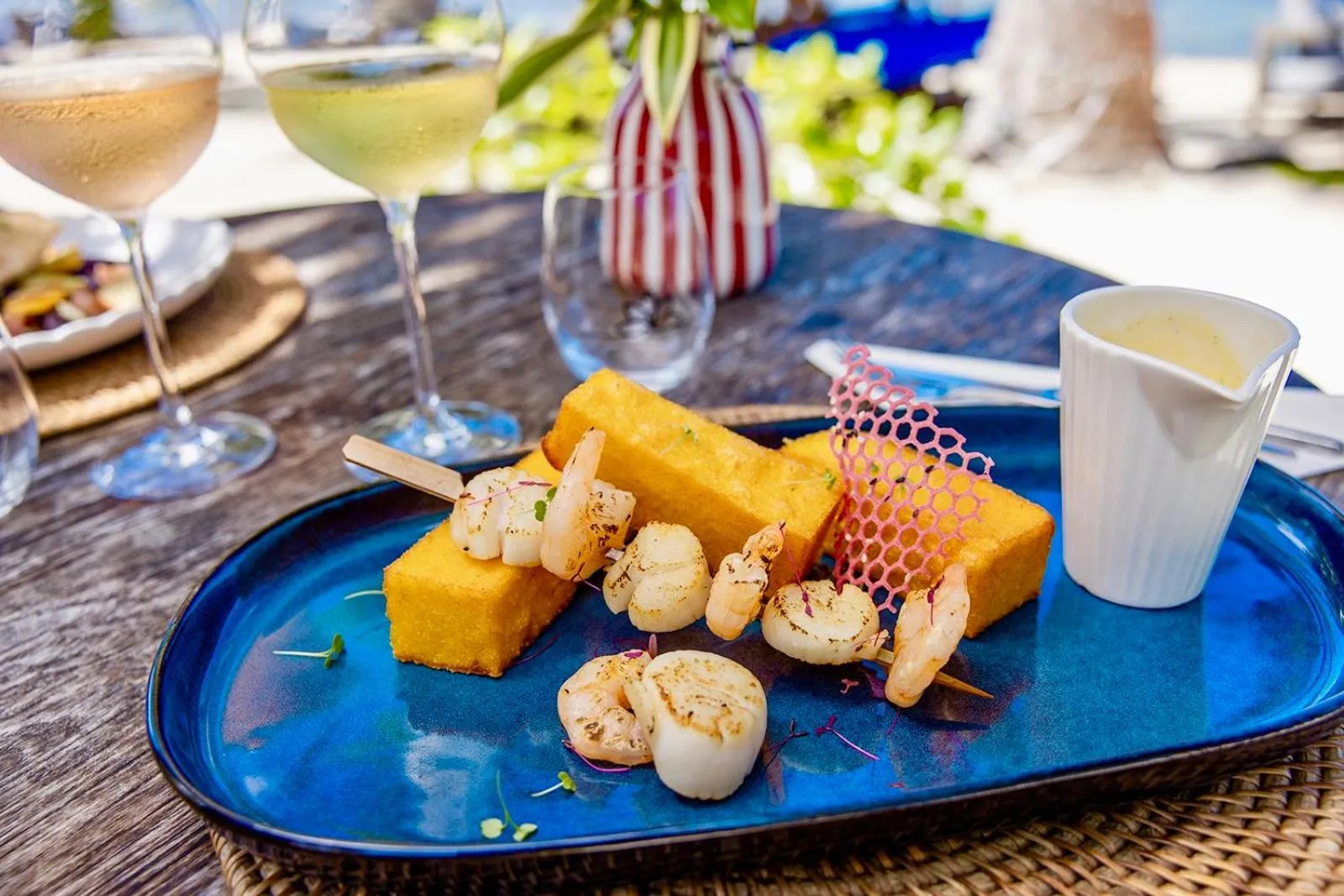 Food and drinks in Opoa Beach Hotel