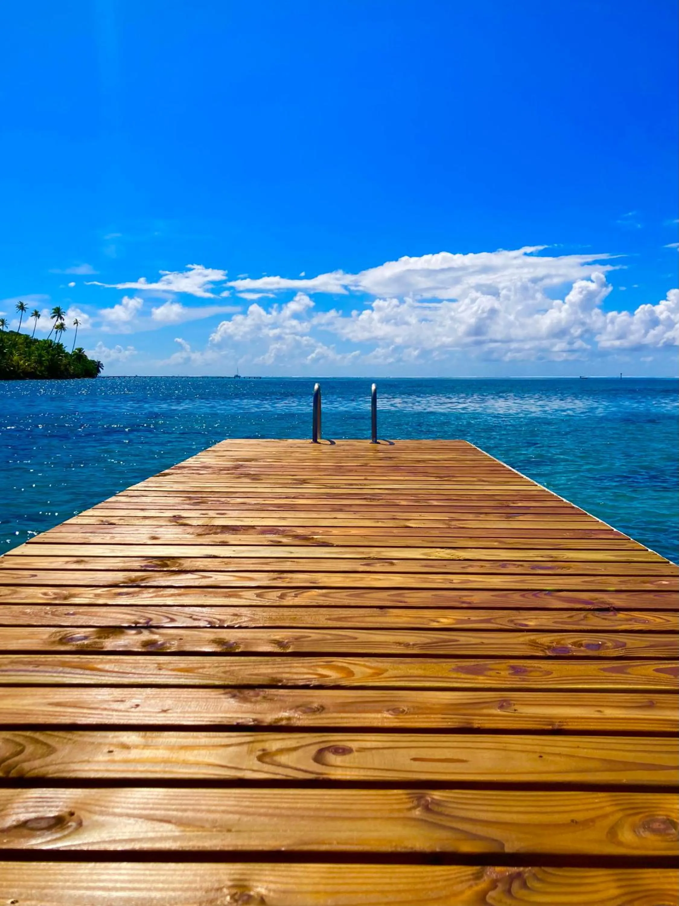 Day in Opoa Beach Hotel