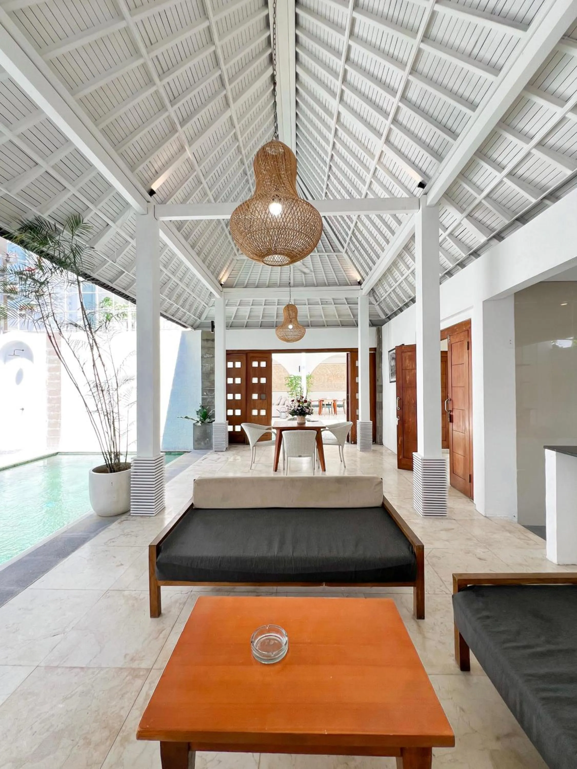 Living room in Apple Villas & Apartments