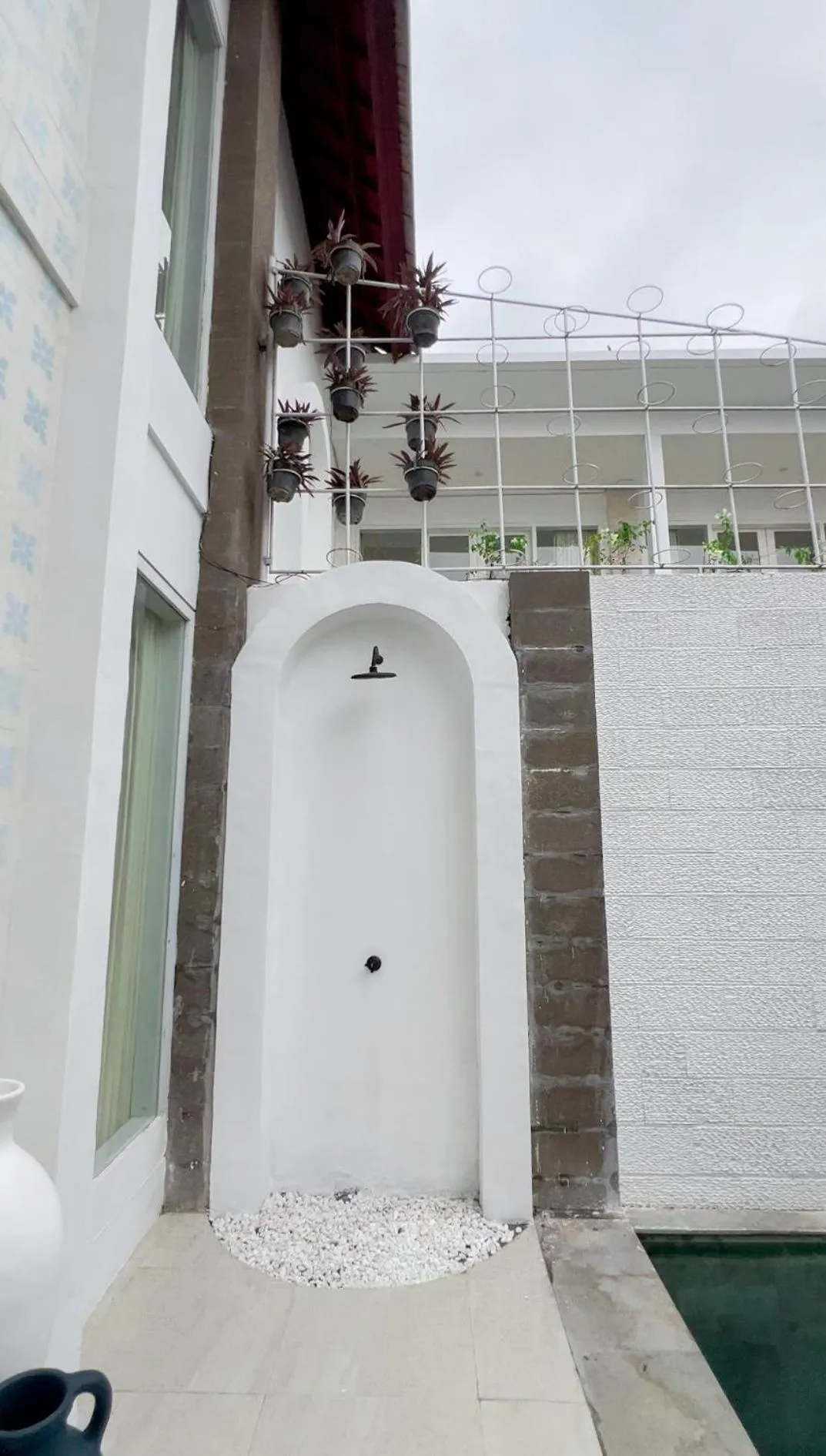 Shower in Apple Villas & Apartments