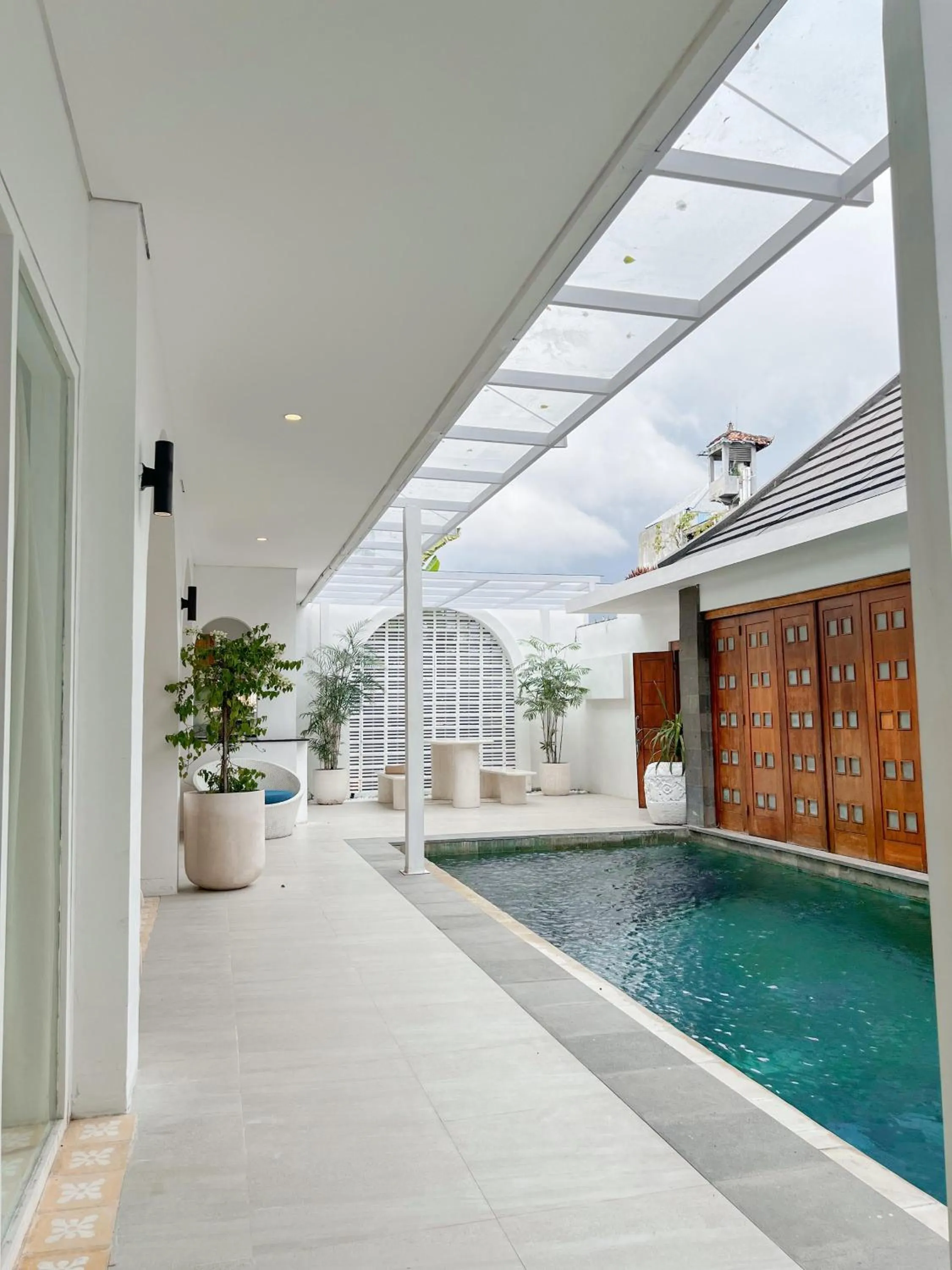 Pool view in Apple Villas & Apartments