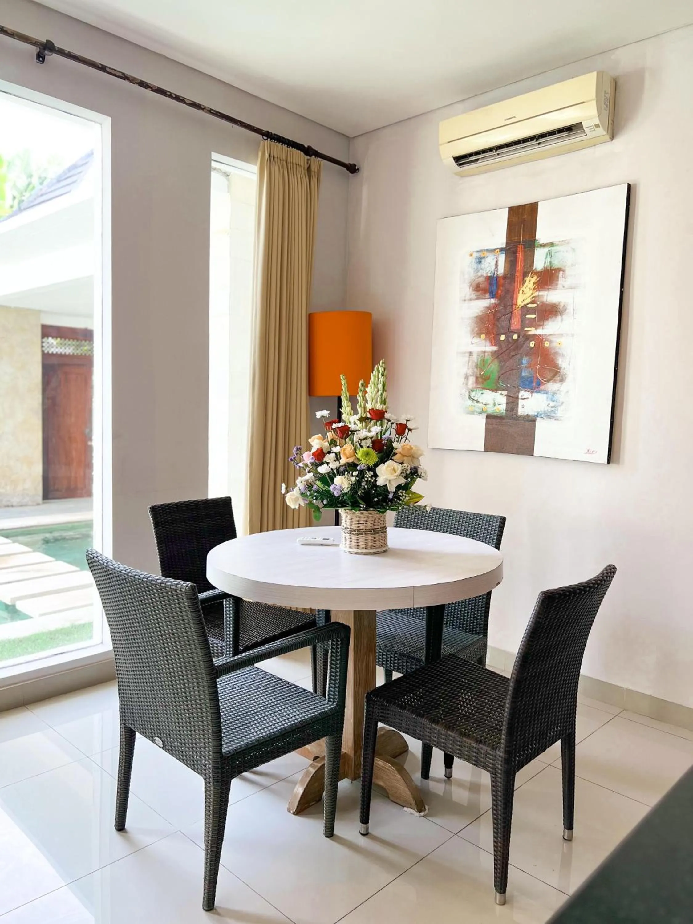 Dining area in Apple Villas & Apartments