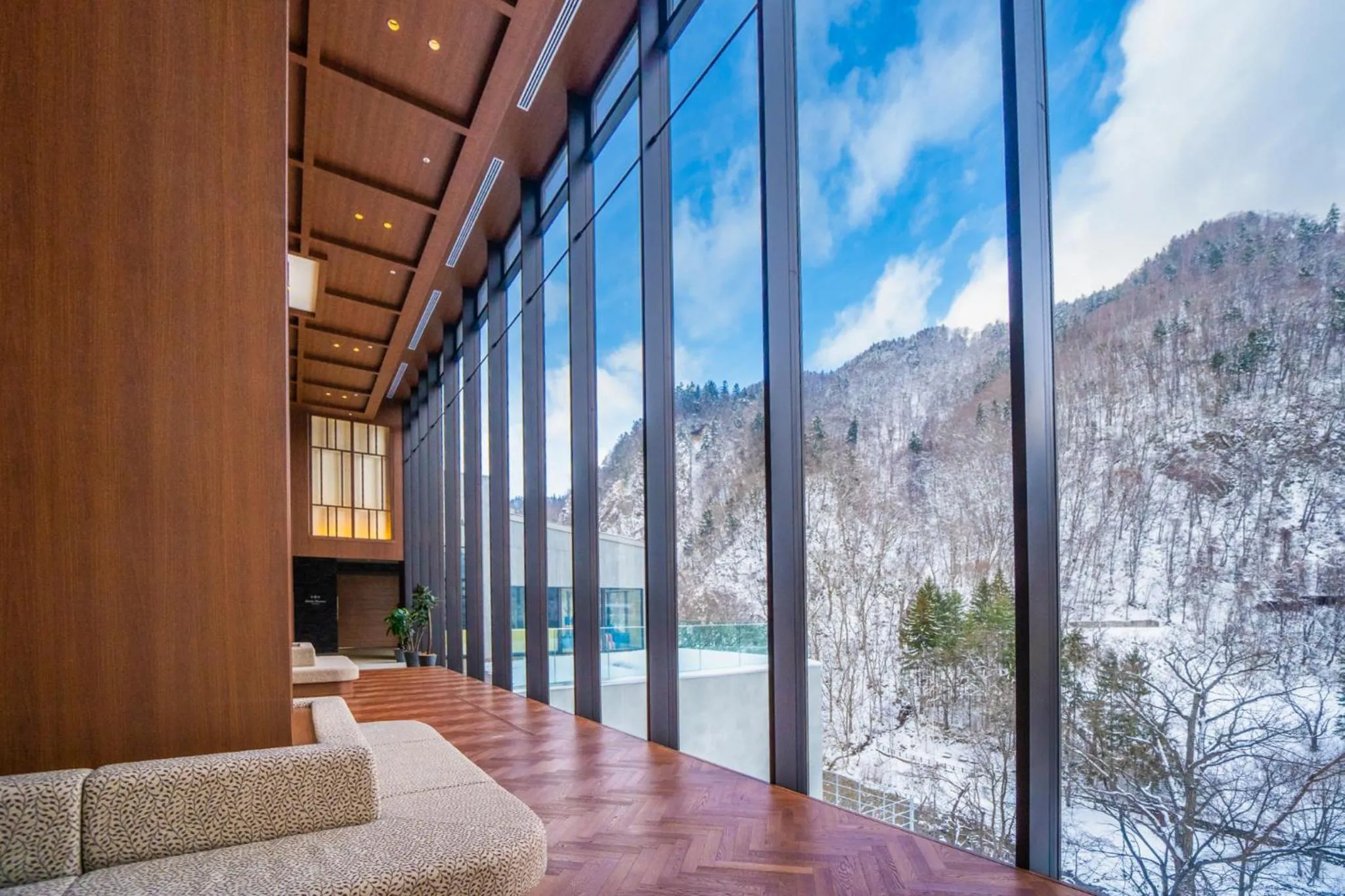 Lobby or reception in Grand Blissen Hotel Jozankei