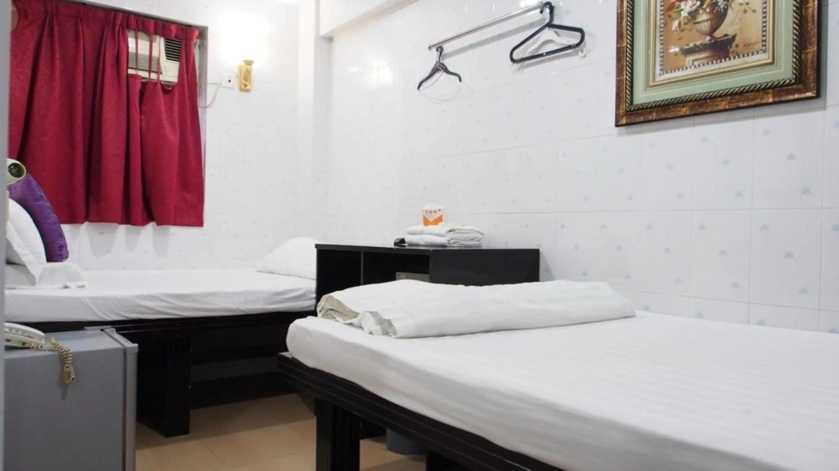 Photo of the whole room, Bed in City Guest House