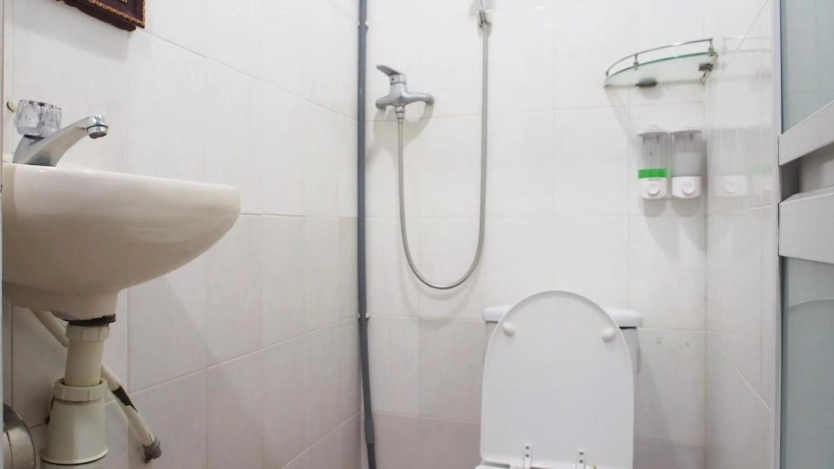 Bathroom in City Guest House