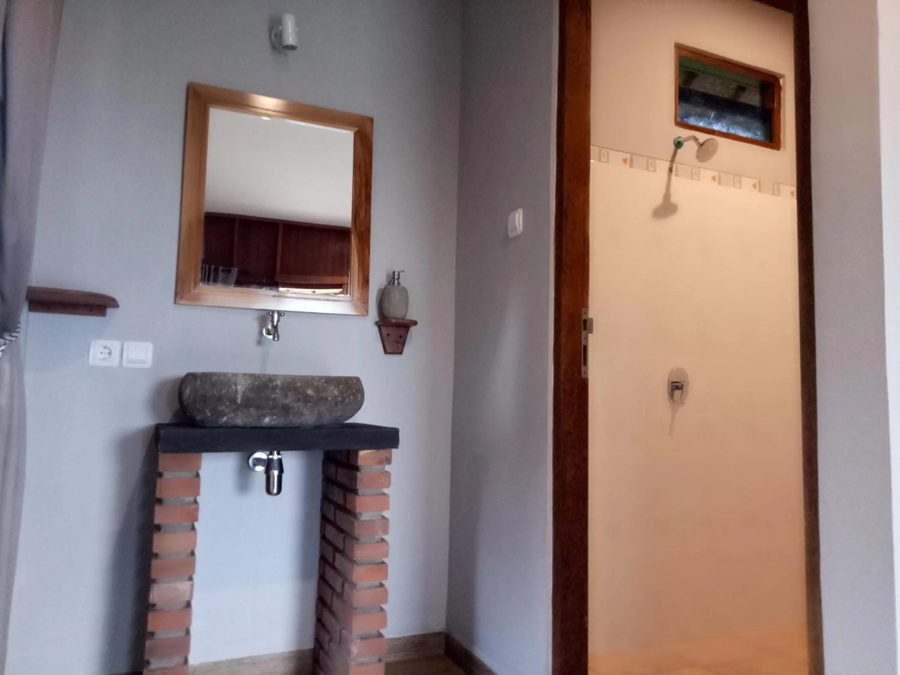 Bathroom in Emir Surfcamp